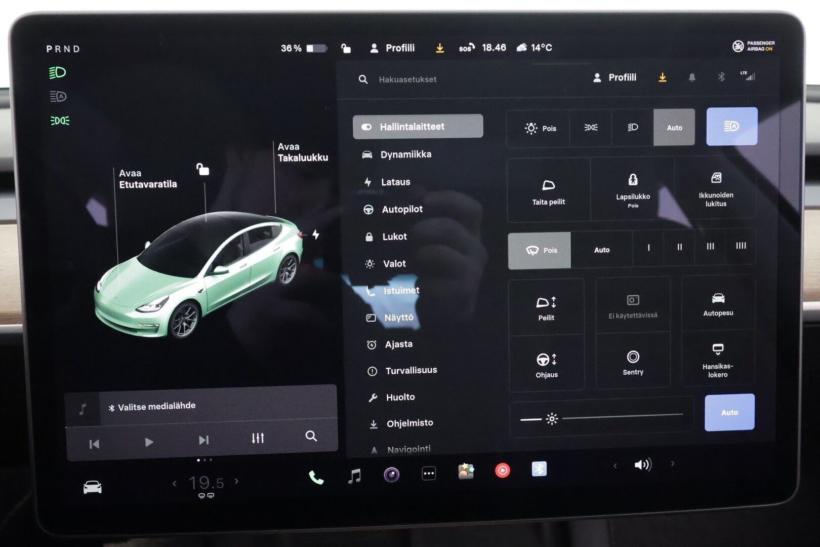 TESLA MODEL 3 2021 Long Range Dual Motor * Lasikatto / ILP / ACC / Matrix-LED / Muistipenkki / P.kamera / Premium Audio / Navi *
