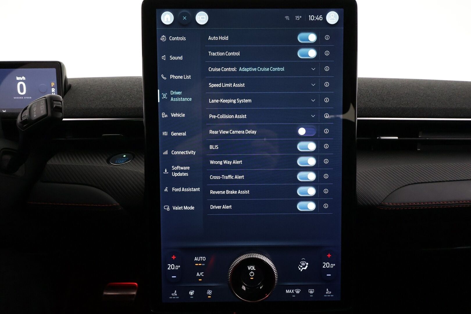 FORD MUSTANG MACH-E 2022 351hv AWD * Koukku / Lasikatto / ACC / 360° / B&O / Muistipenkki / Navi / Kaistavahti / Keyless * - 2x Latauskaapelit / Merkkihuollot