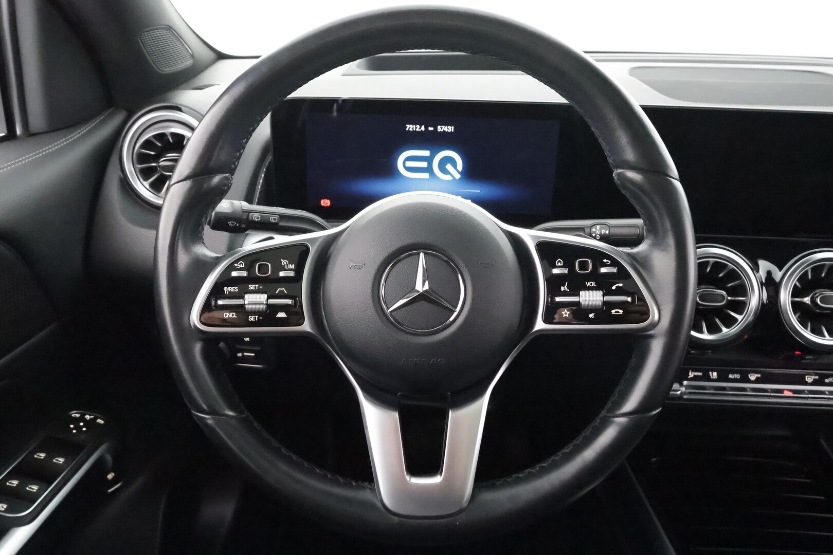 MERCEDES-BENZ EQB 2023 350 Progressive 4Matic 7-paik * Distronic+ / Lisälämmitin / 360-Kamera / Widescreen / HUD / Panorama * - Akku kuntotarkastettu / Kahdet renkaat / 2x Lataus