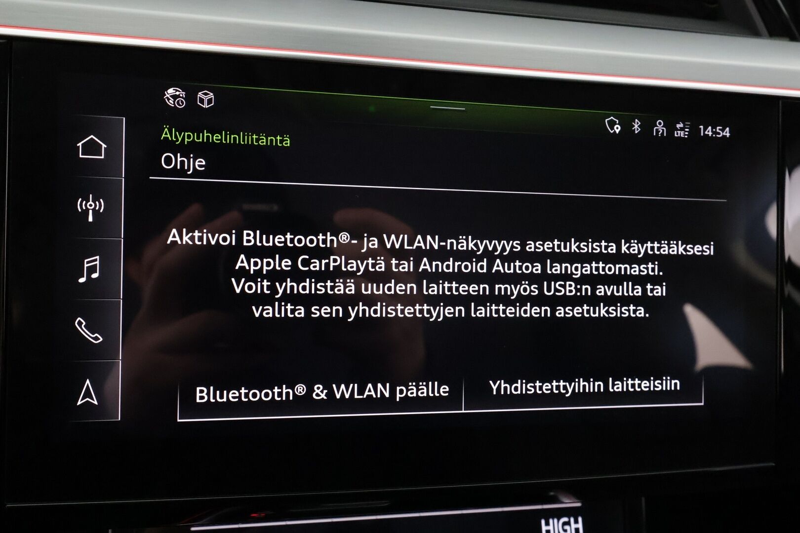 AUDI E-TRON 2023 Advanced 55 quattro * B&O / ACC / Matrix / P.Kamera / Lisälämmitin / Kaistavahti / Koukku / Keyless * - Merkkihuollot / Akku kuntotarkastettu / Kahdet renkaat aluvanteilla / 2x Latauskaapelit