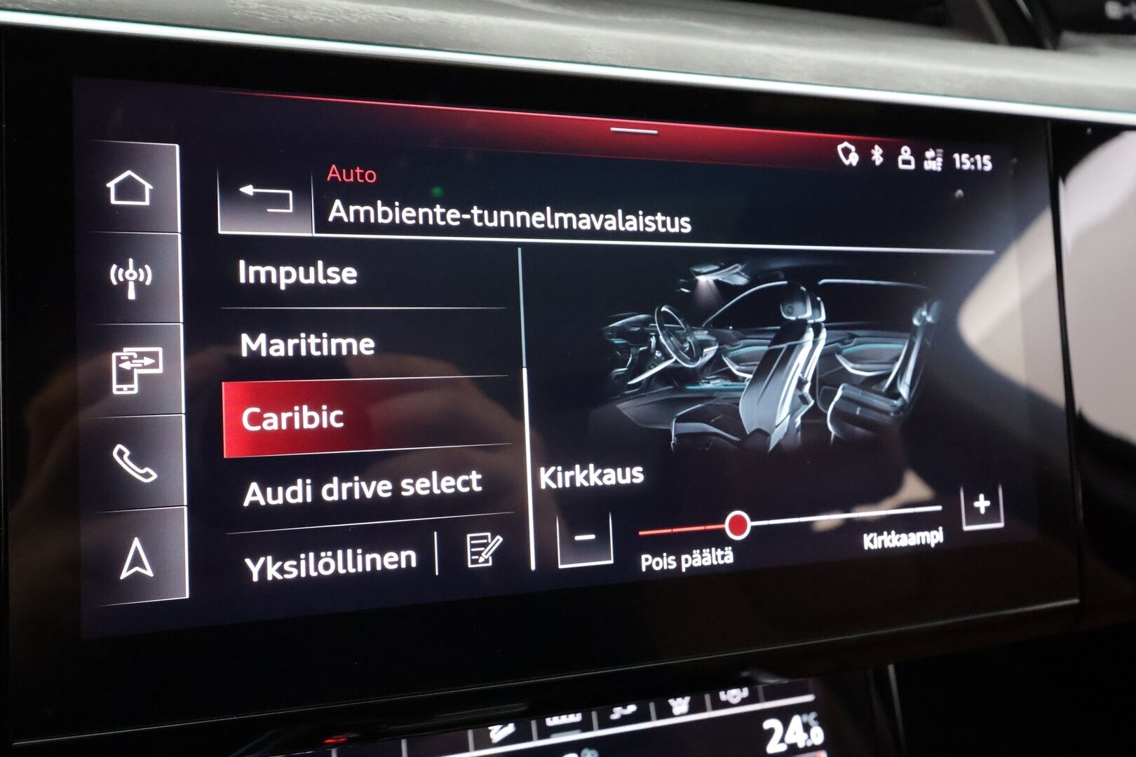 AUDI E-TRON 2023 S Line 55 quattro * Adapt.Vakkari / Bang&Olufsen / Koukku / Panoraama / HUD / Ruskeat Nahat / Ilma-Alusta / Navi - Akku kuntotarkastettu / Kahdet renkaat aluvanteilla / Merkkihuollettu / Supervarusteet!