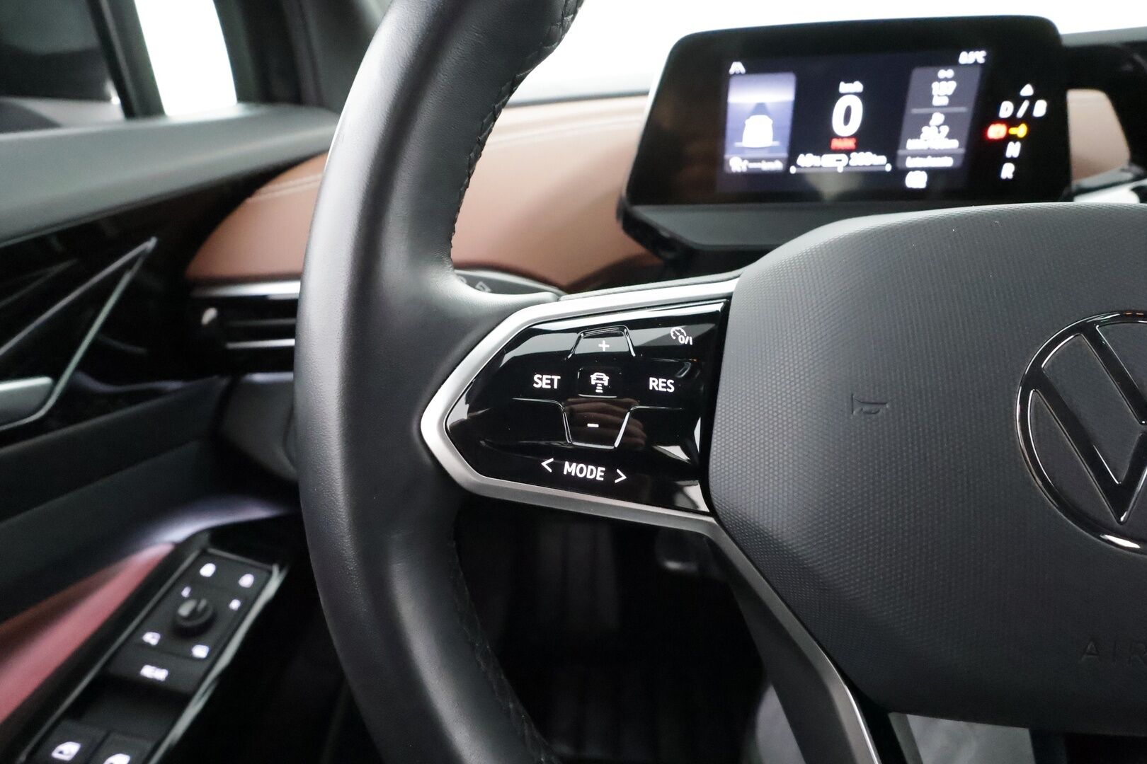 VOLKSWAGEN ID.5 2023 Pro Performance 150 kW * ILP / ACC / Matrix-LED / P.Kamera / Navi / Kaistavahti / Keyless * - 2x Latauskaapelit - HULLUT AVAJAISHULINAT KORKOTARJOUS 3,29 %