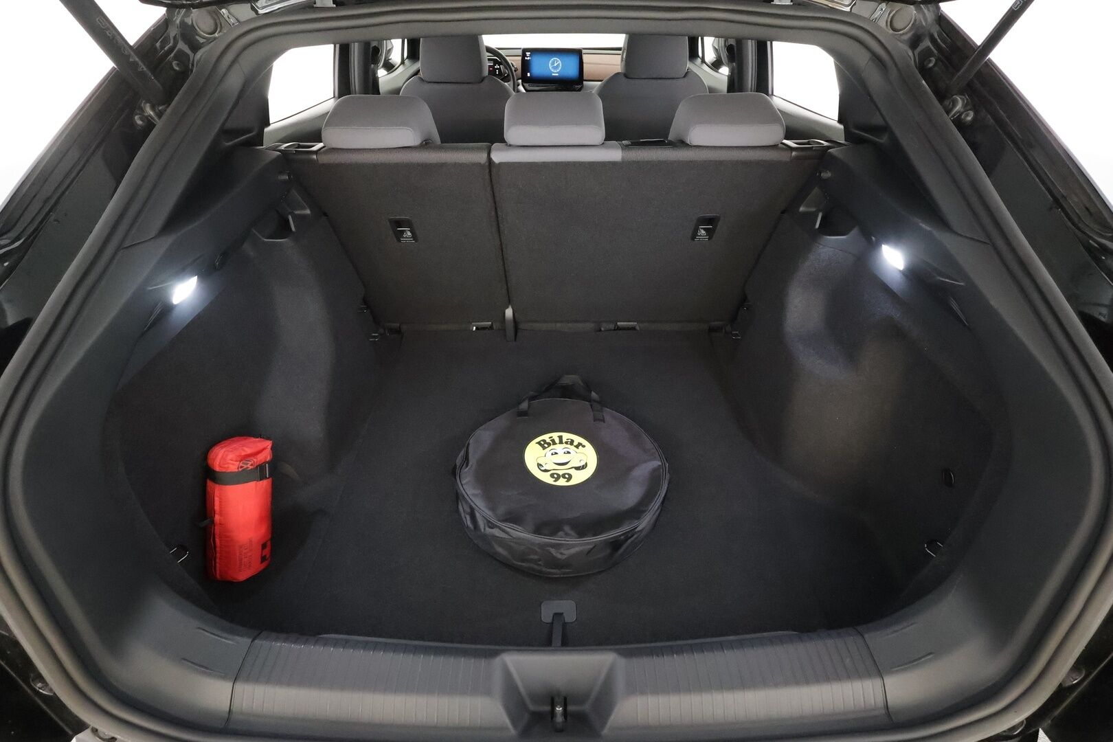 VOLKSWAGEN ID.5 2023 Pro Performance 150 kW * ILP / ACC / Matrix-LED / P.Kamera / Navi / Kaistavahti / Keyless * - 2x Latauskaapelit - HULLUT AVAJAISHULINAT KORKOTARJOUS 3,29 %