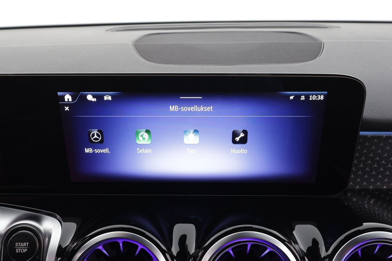 MERCEDES-BENZ EQB 2024 300 4MATIC Progressive * Vakkari / P.kamera / Widescreen / Akuston esilämmitys / Puolinahat / Navi / Ratinlämmitin * - Facelift / Merkkihuollettu - HULLUT AVAJAISHULINAT KORKOTARJOUS 3,29 %