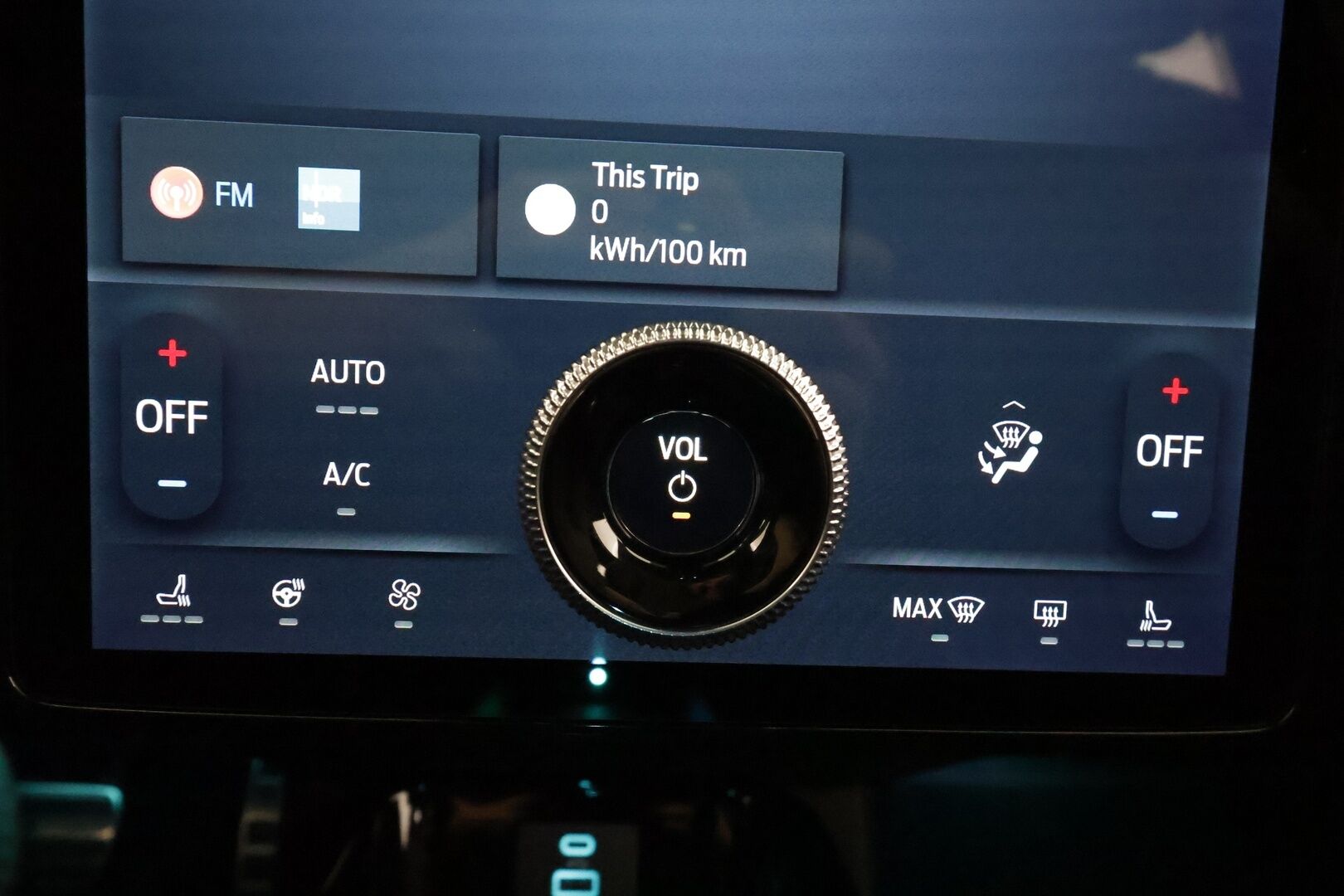 FORD MUSTANG MACH-E 2022 269 AWD * ACC / LED / 360 / Lasikatto / Muistipenkki / B&O / Keyless * - Merkkihuollot - HULLUT AVAJAISHULINAT KORKOTARJOUS 3,29 %