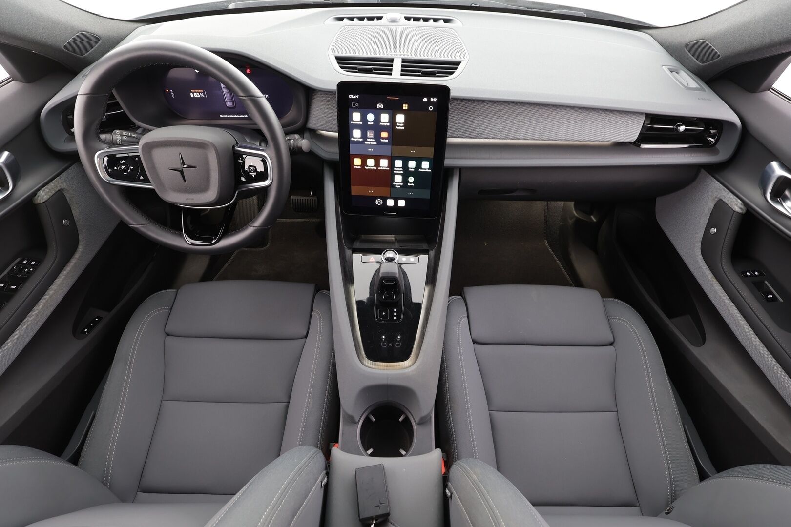 POLESTAR 2 2022 Dual Motor 78 kWh * ACC / H&K / ILP / Pixel LED / Lasikatto / 360° / Muistipenkki / BLIS / Navi / Keyless / Ratinlämmitin * - Kahdet renkaat aluvanteilla / Merkkihuollettu - HULLUT AVAJAISHULINAT KORKOTARJOUS 3,29 %