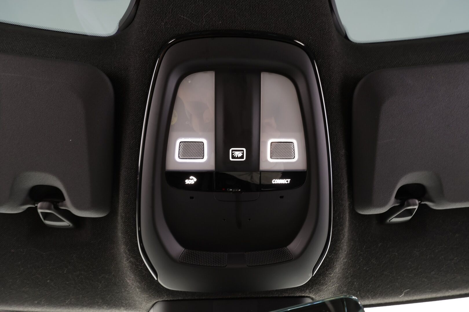 POLESTAR 2 2022 Dual Motor 78 kWh * ACC / H&K / ILP / Pixel LED / Lasikatto / 360° / Muistipenkki / BLIS / Navi / Keyless / Ratinlämmitin * - Kahdet renkaat aluvanteilla / Merkkihuollettu - HULLUT AVAJAISHULINAT KORKOTARJOUS 3,29 %