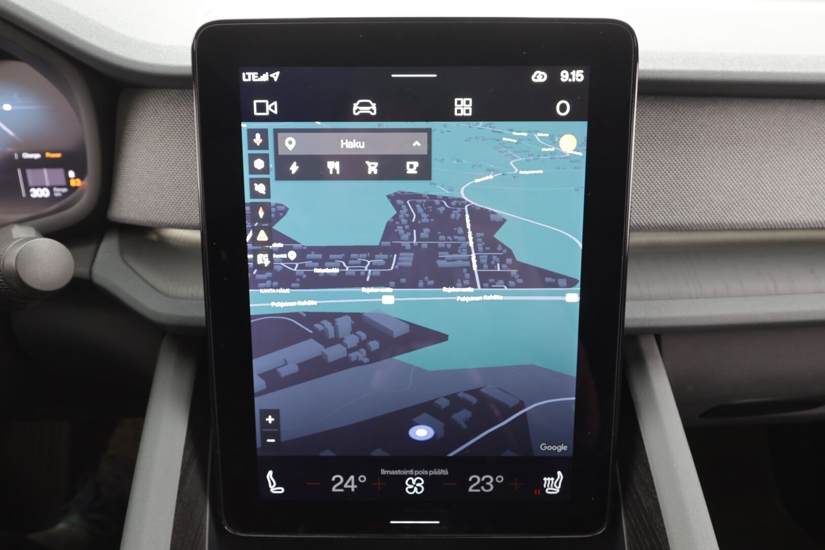 POLESTAR 2 2022 Dual Motor 78 kWh * ACC / H&K / ILP / Pixel LED / Lasikatto / 360° / Muistipenkki / BLIS / Navi / Keyless / Ratinlämmitin * - Kahdet renkaat aluvanteilla / Merkkihuollettu - HULLUT AVAJAISHULINAT KORKOTARJOUS 3,29 %