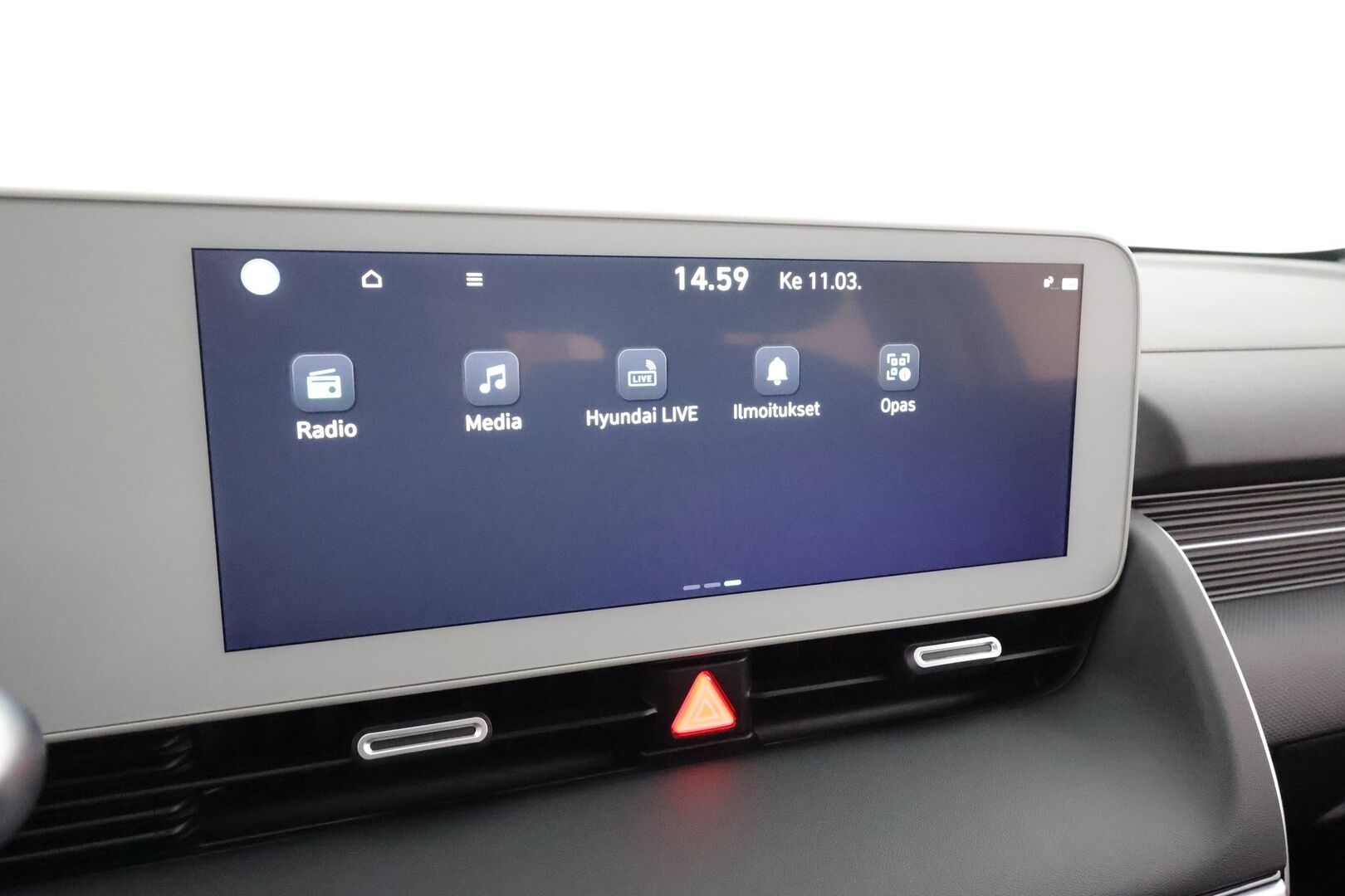 Hyundai IONIQ 5 2023 77 kWh 229 hv Premium * ACC / P.kamera / ILP / LED / Navi / Keyless / Sähköluukku / Sähköpenkki * - Merkkihuollettu