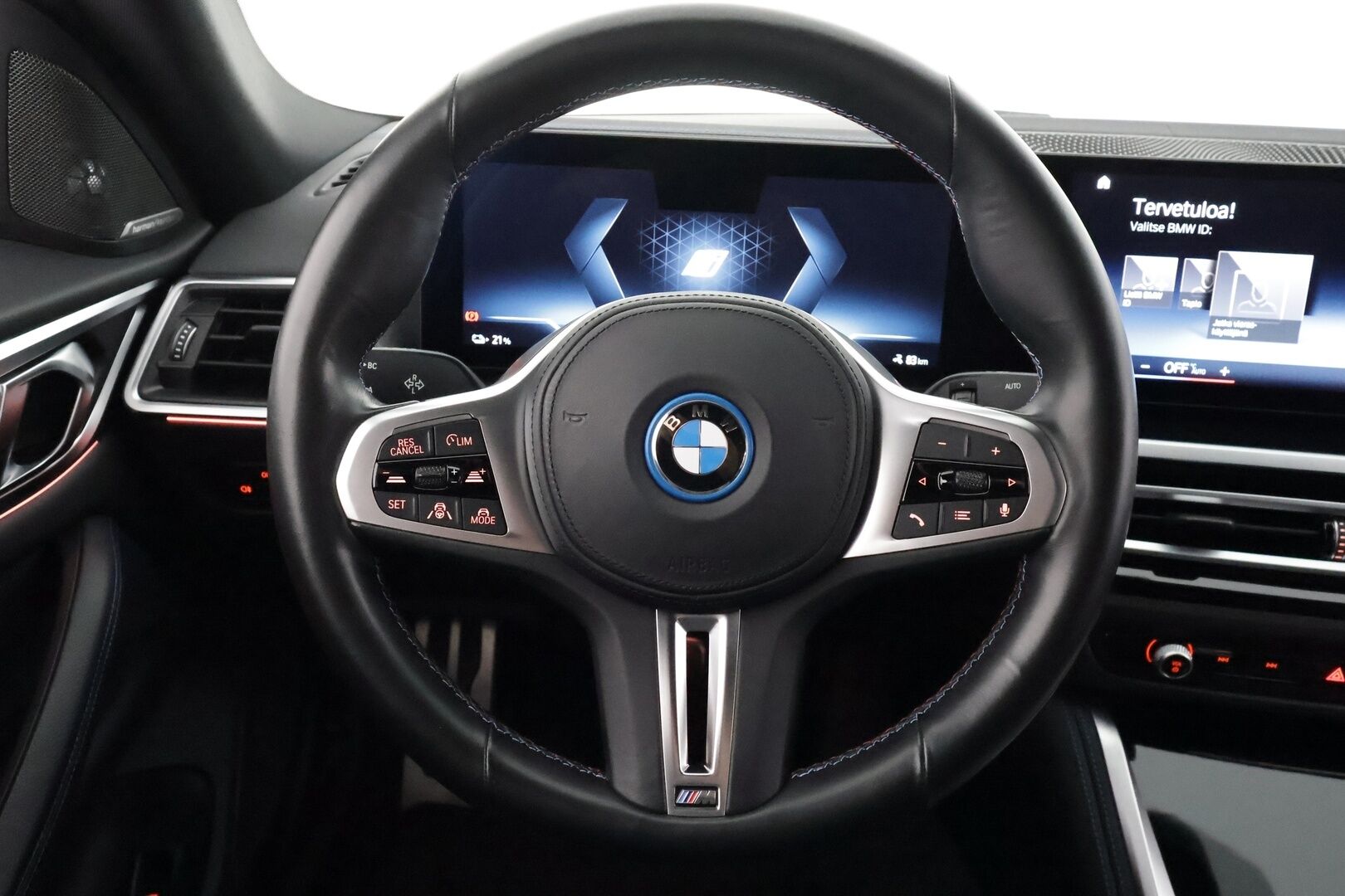 BMW i4 2024 M50 Fully Charged - | ACC | Lisälämmitin | Koukku | Laser Light LED | H/K | P.Kamera | Muistipenkki | Widescreen | Kahdet Renkaat | Merkkihuollettu |