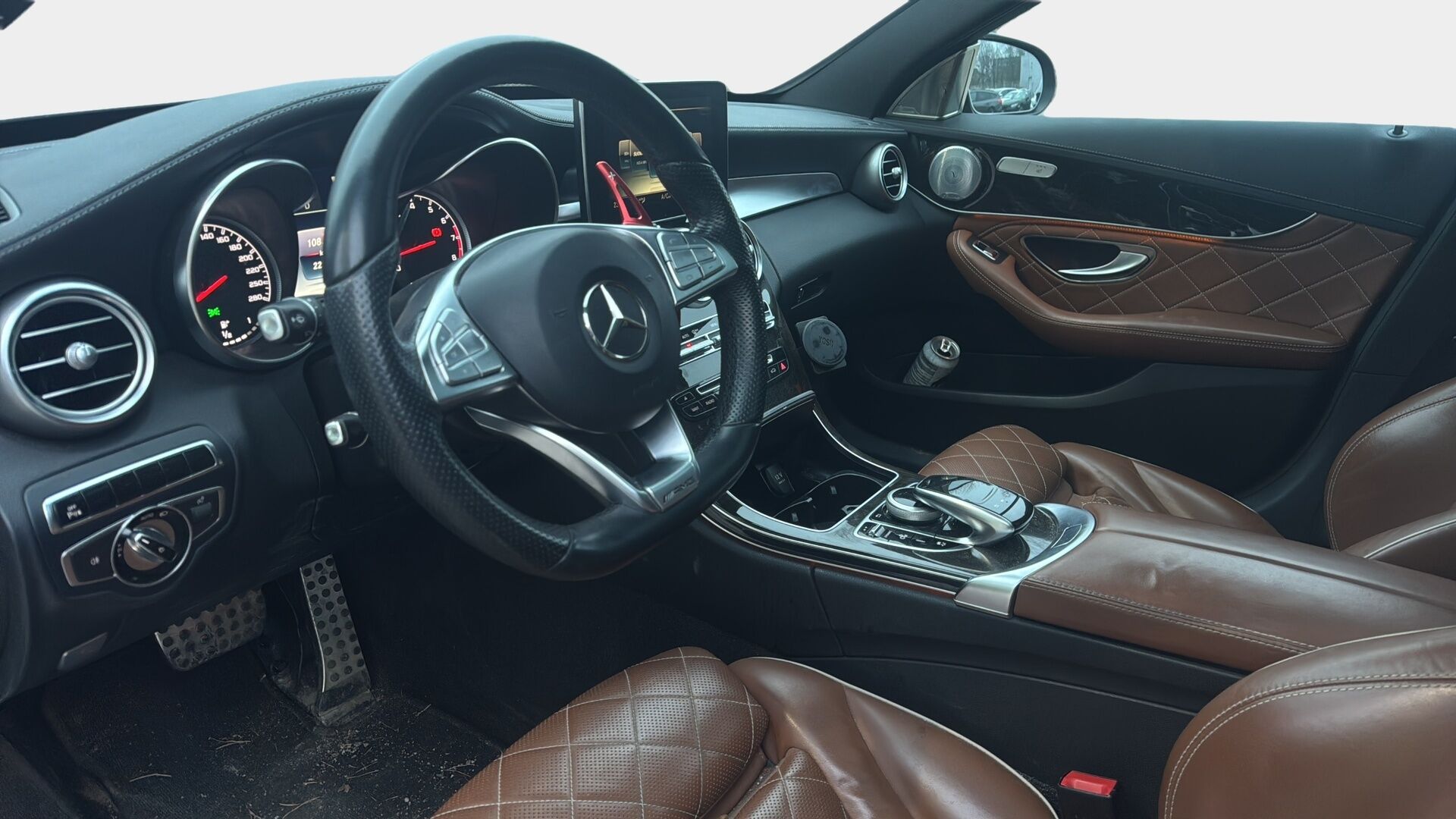 Mercedes-Benz C 43 AMG 2016 4MATIC 9G / Burmester / Designo / AMG Ride Control / Panorama / Vetokoukku / IHC+ / P-Kamera - Designo nahkaverhoilu! / Keyless / BLIS