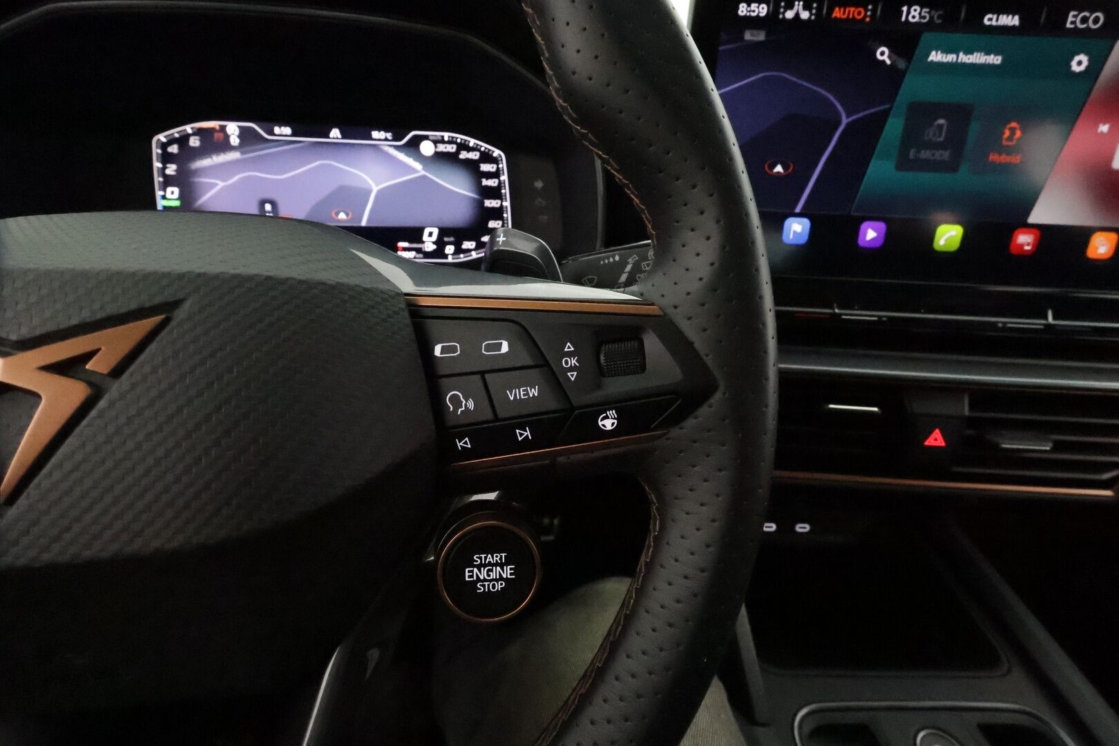 Cupra Leon Sportstourer 2024 VZ 1,4 PHEV 180 kW e-HYBRID DSG **ACC / LED / P.Kamera / Koukku / Navi / Kaistavahti / KeylessGO** - 3,99 % KORKOTARJOUS TÄHÄN AUTOON 14.9. ASTI! - 2x Latauskaapelit / Kahdet Renkaat / Merkkihuollettu!