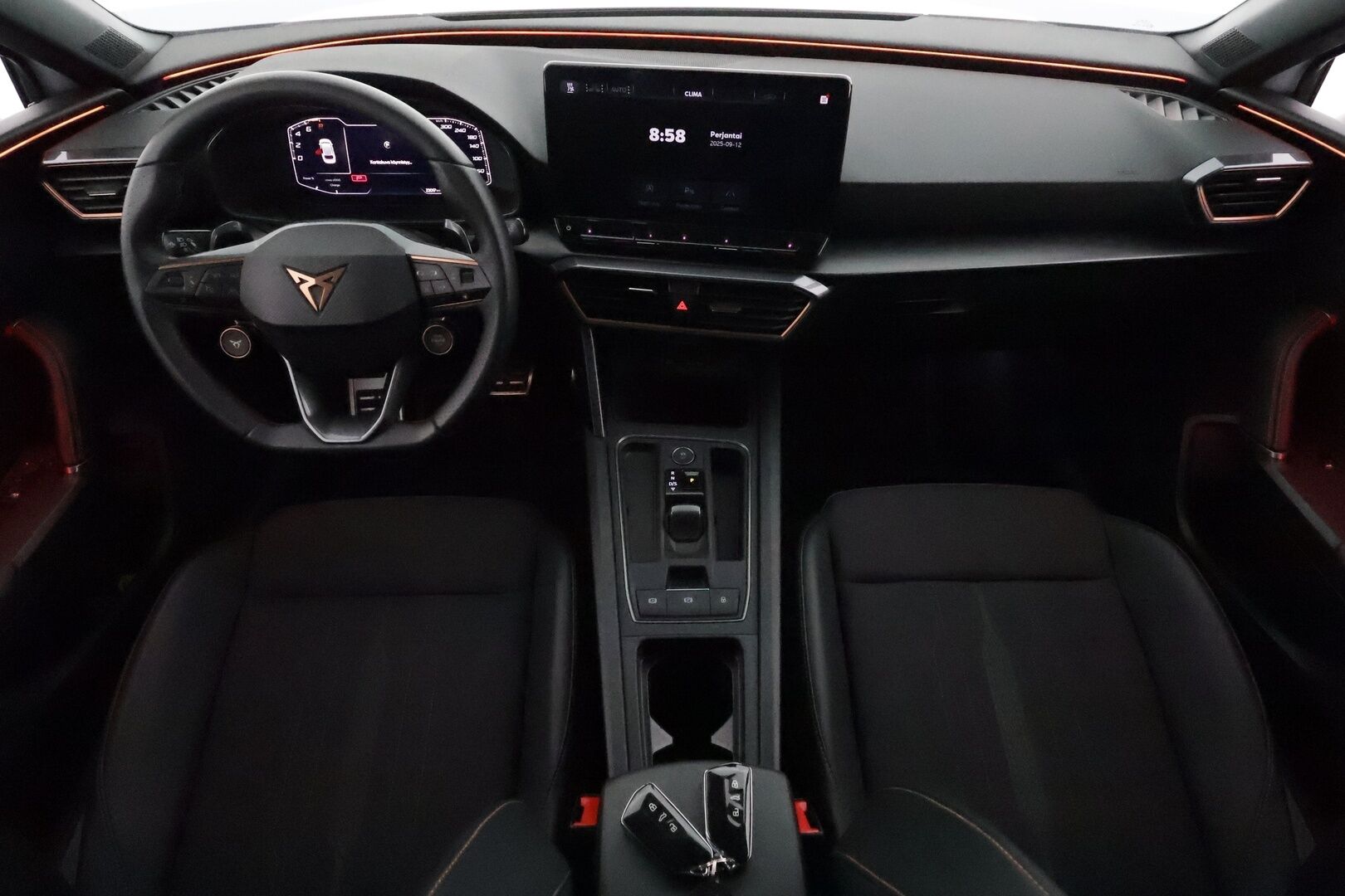 Cupra Leon Sportstourer 2024 VZ 1,4 PHEV 180 kW e-HYBRID DSG **ACC / LED / P.Kamera / Koukku / Navi / Kaistavahti / KeylessGO** - 3,99 % KORKOTARJOUS TÄHÄN AUTOON 14.9. ASTI! - 2x Latauskaapelit / Kahdet Renkaat / Merkkihuollettu!