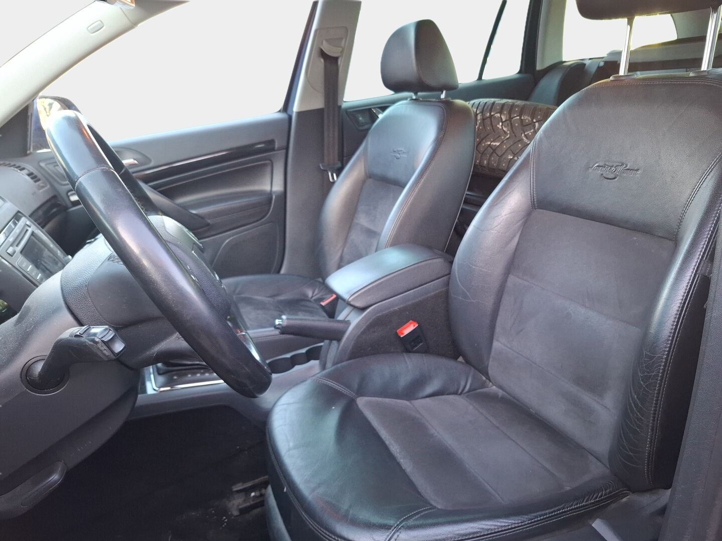 Skoda Octavia 2010 Combi 2,0 TDI DPF L&K DSG Autom * YritysOutlet - myynnissä vain yrityksille * - * YritysOutlet - myynnissä vain yrityksille * Hyvin huollettu / Suomi-auto / hyvät varusteet* 