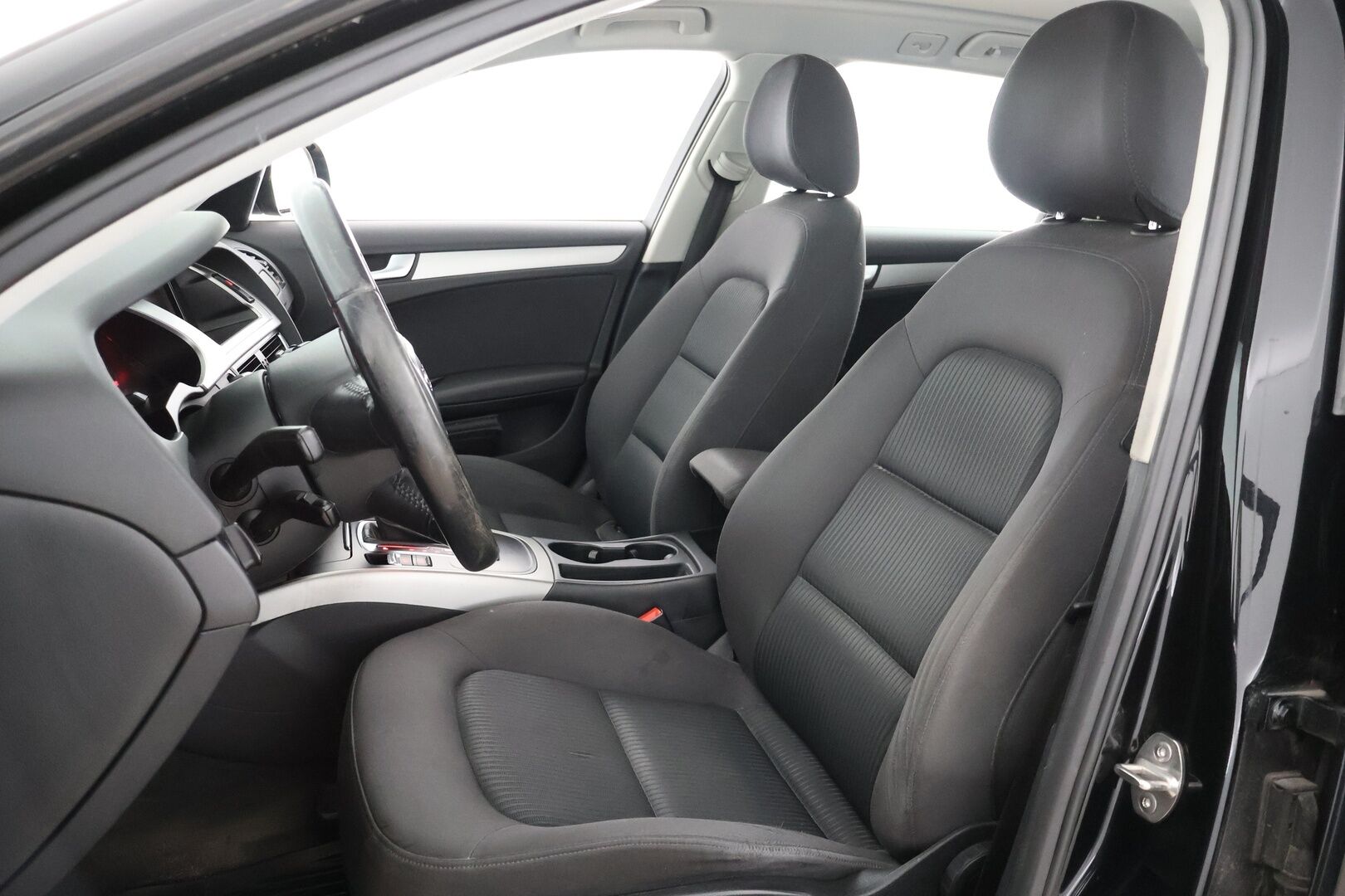 Audi A4 2009 Avant 1,8 TFSI 88 kW multitronic Business - YritysOutlet - Myydään vain yrityksille - - – Tämä auto myydään YritysOutlet -valikoimasta vain yritykselle