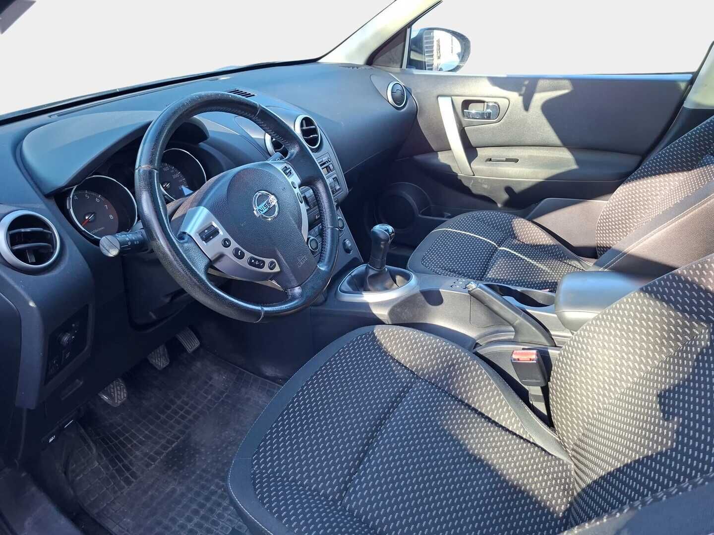 Nissan Qashqai+2 2009 1,6 Acenta 5MT 2WD RPS *TÄMÄ AUTO MYYDÄÄN YRITISOUTLETISSA VAIN YRITYKSILLE* Lasikatto / 7 paikkainen / Vakkari/ - YritysOutlet - Myydään vain yrityksille *Lasikatto / Kahdet renkaat / 7 paikkainen