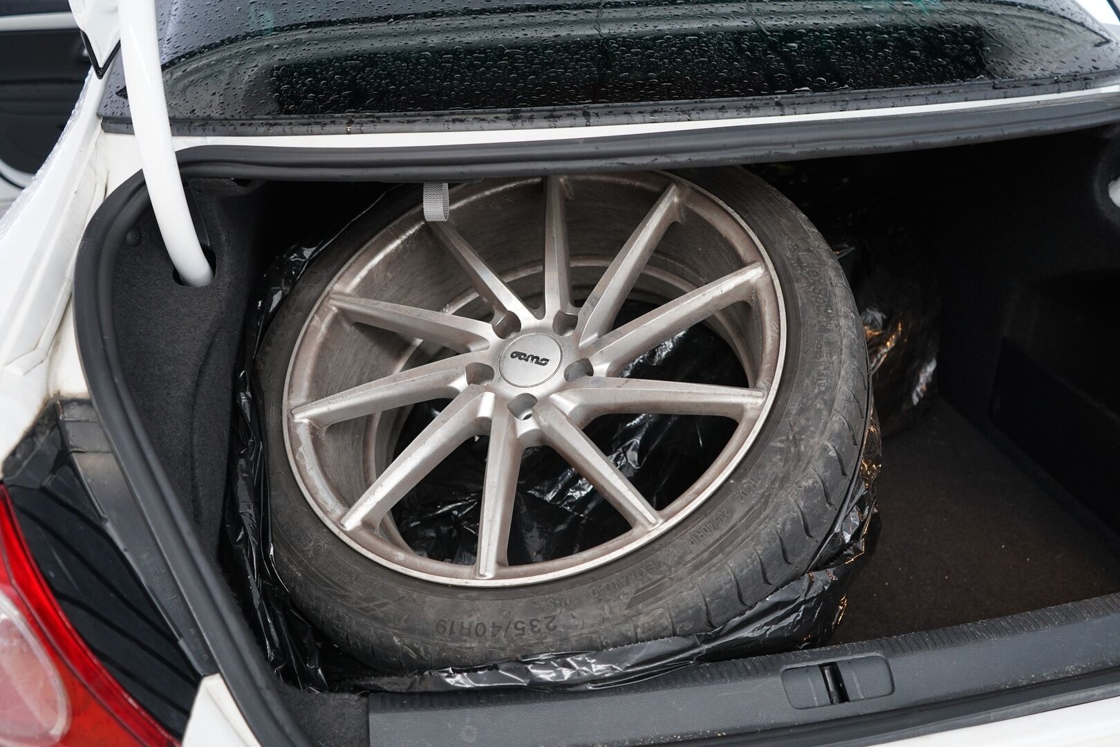 Volkswagen Passat CC 2009 MYYDÄÄN HUUTOKAUPAT.COM - MYYDÄÄÄN HUUTOKAUPAT.COM SIVUSTOLLA! Uusi kytkinpaketti / Suomi-auto / Kahdet hyvät renkaat / Seuraava katsastus 07/2026