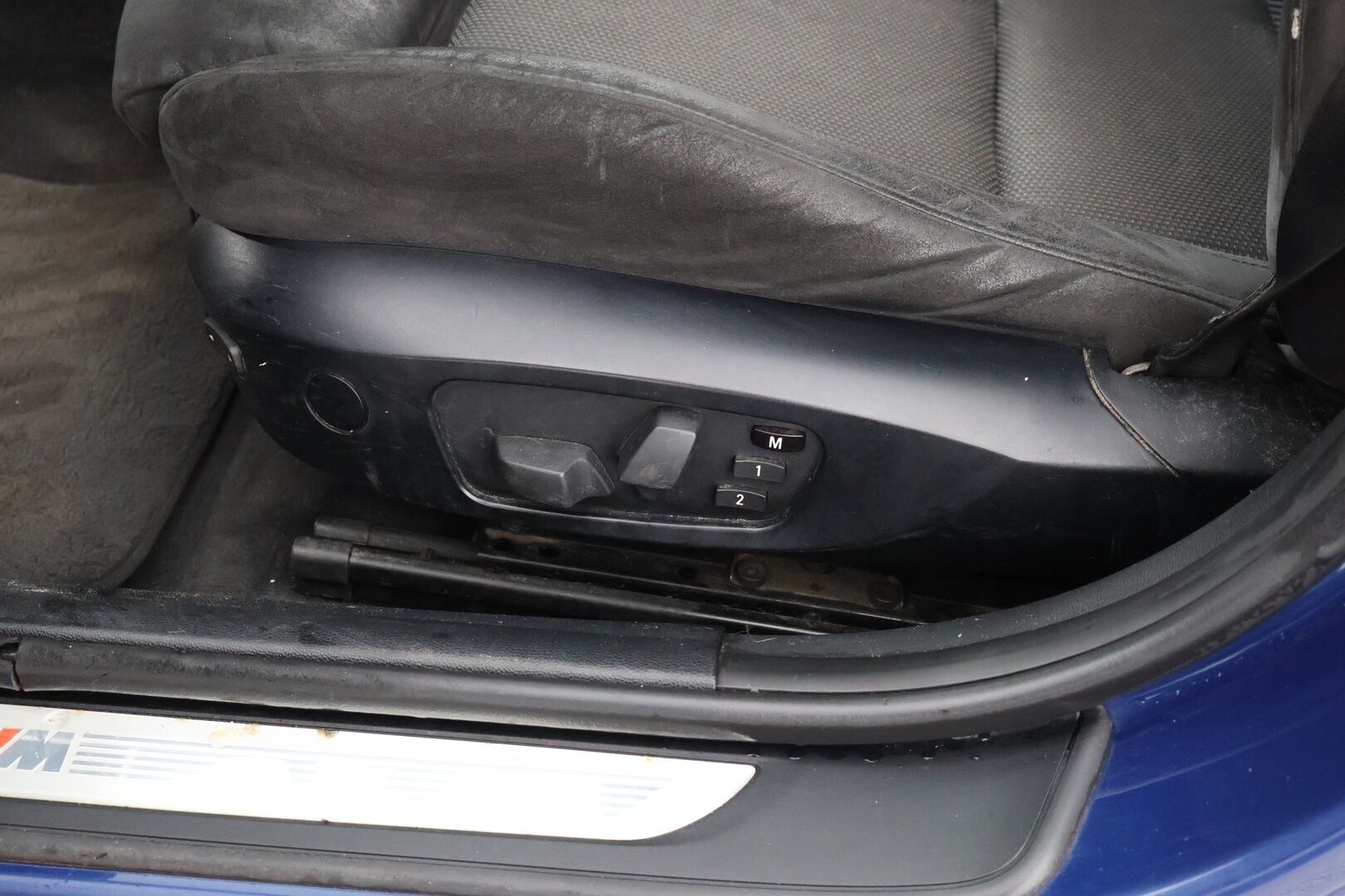 BMW 330 2010 dA X-Drive E90 Sedan M-Sport - YritysOutlet - Myydään vain yrityksille