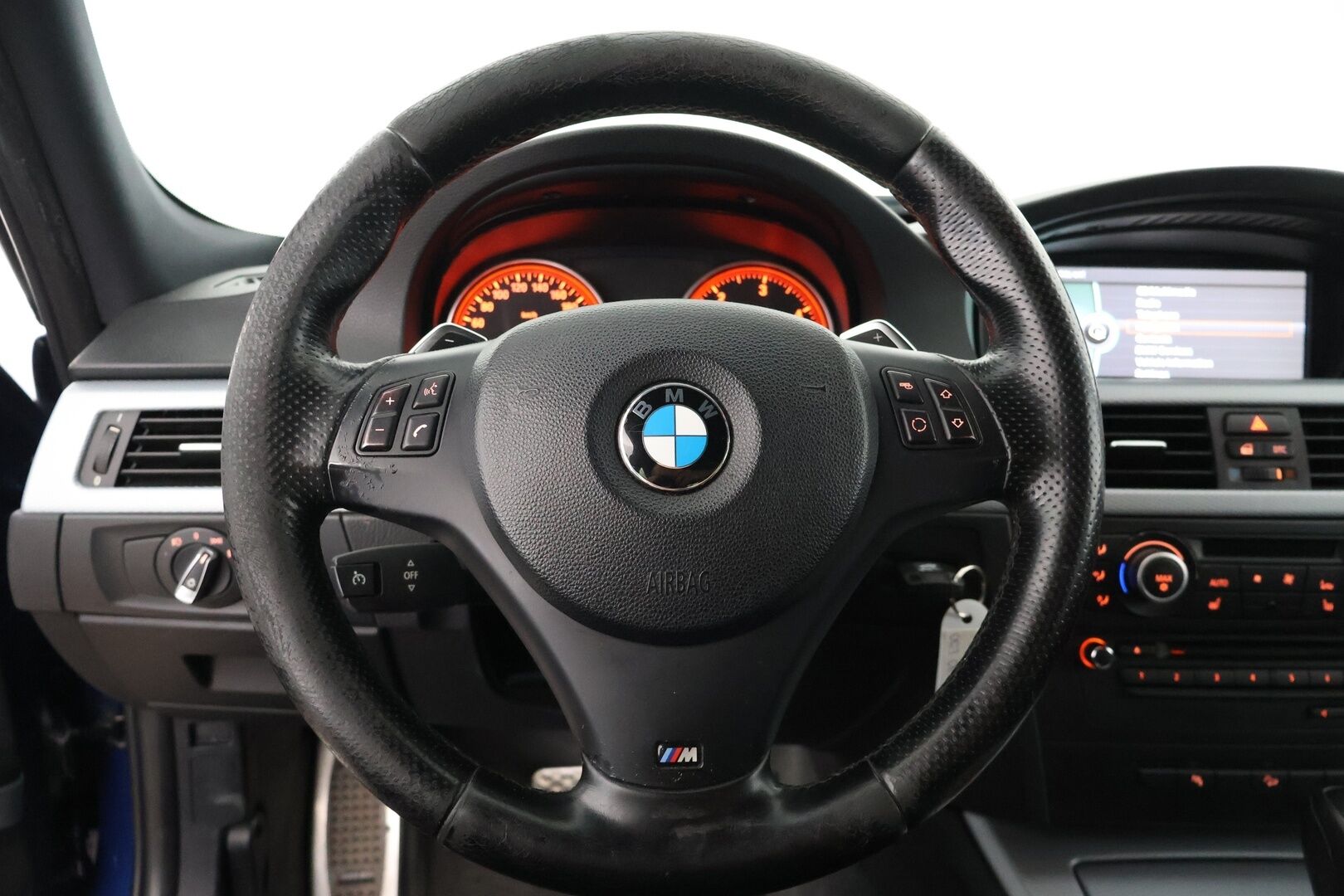 BMW 330 2010 dA X-Drive E90 Sedan M-Sport - YritysOutlet - Myydään vain yrityksille