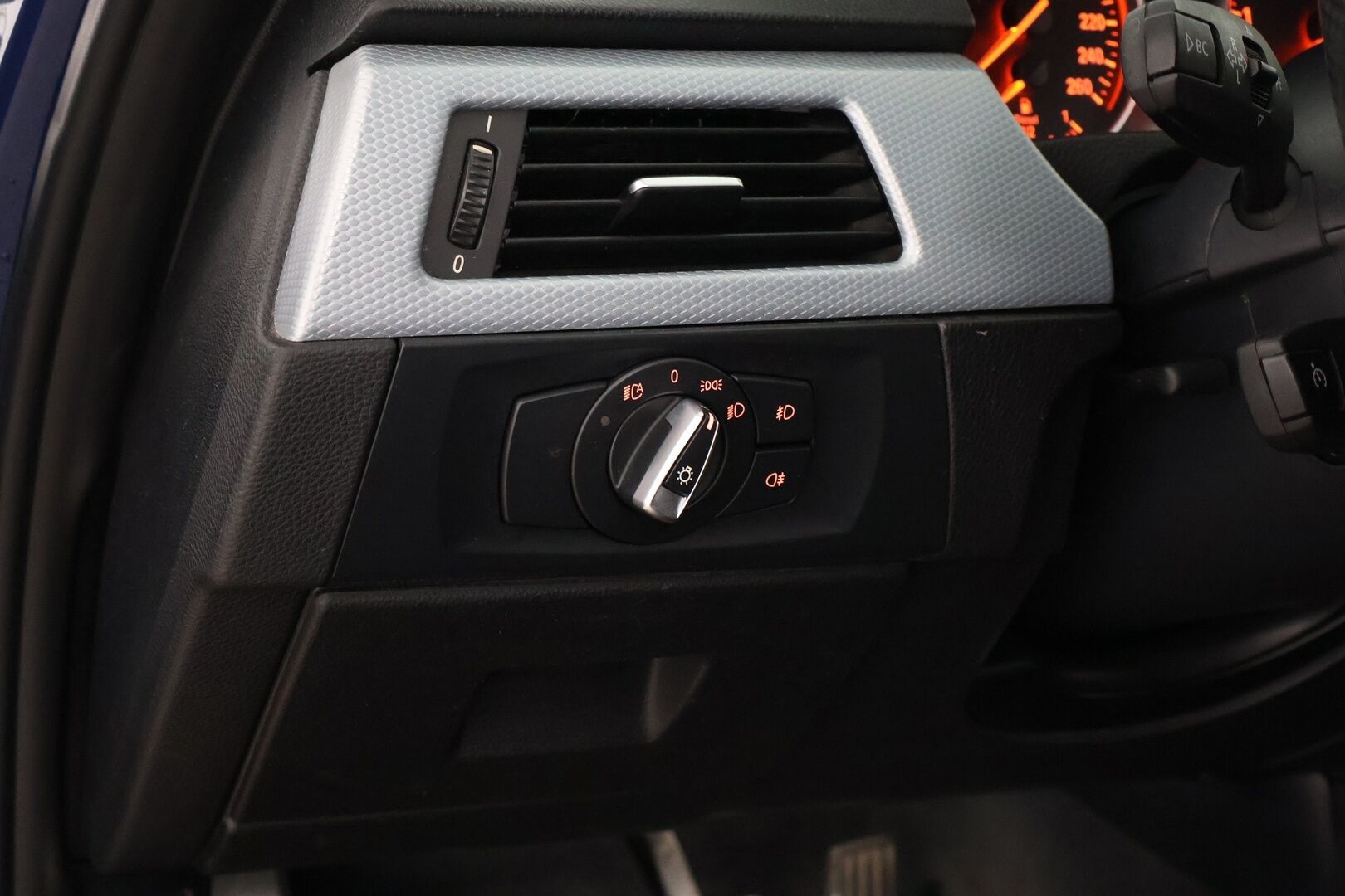 BMW 330 2010 dA X-Drive E90 Sedan M-Sport - YritysOutlet - Myydään vain yrityksille