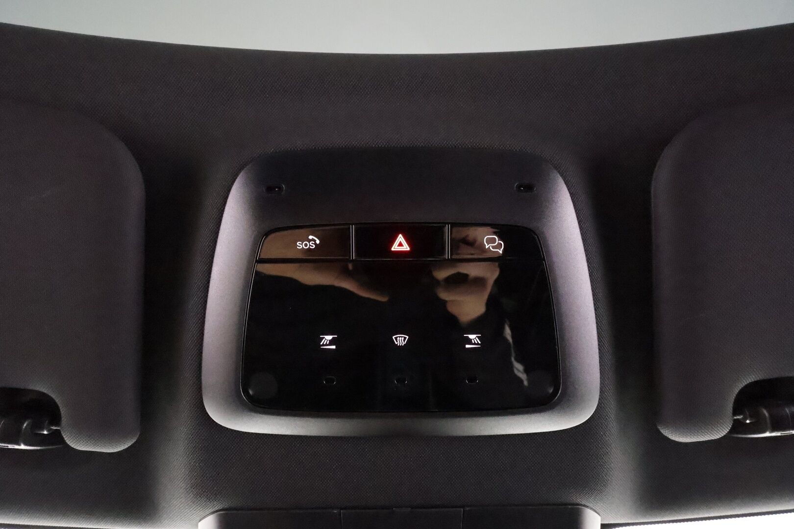 Volvo EX30 2024 Twin Performance Ultra * ILP / Koukku / Lasikatto / Pilot Assist / H&K / 360 / LED / Muistipenkki * - Merkkihuollot / Kahdet renkaat aluvanteilla