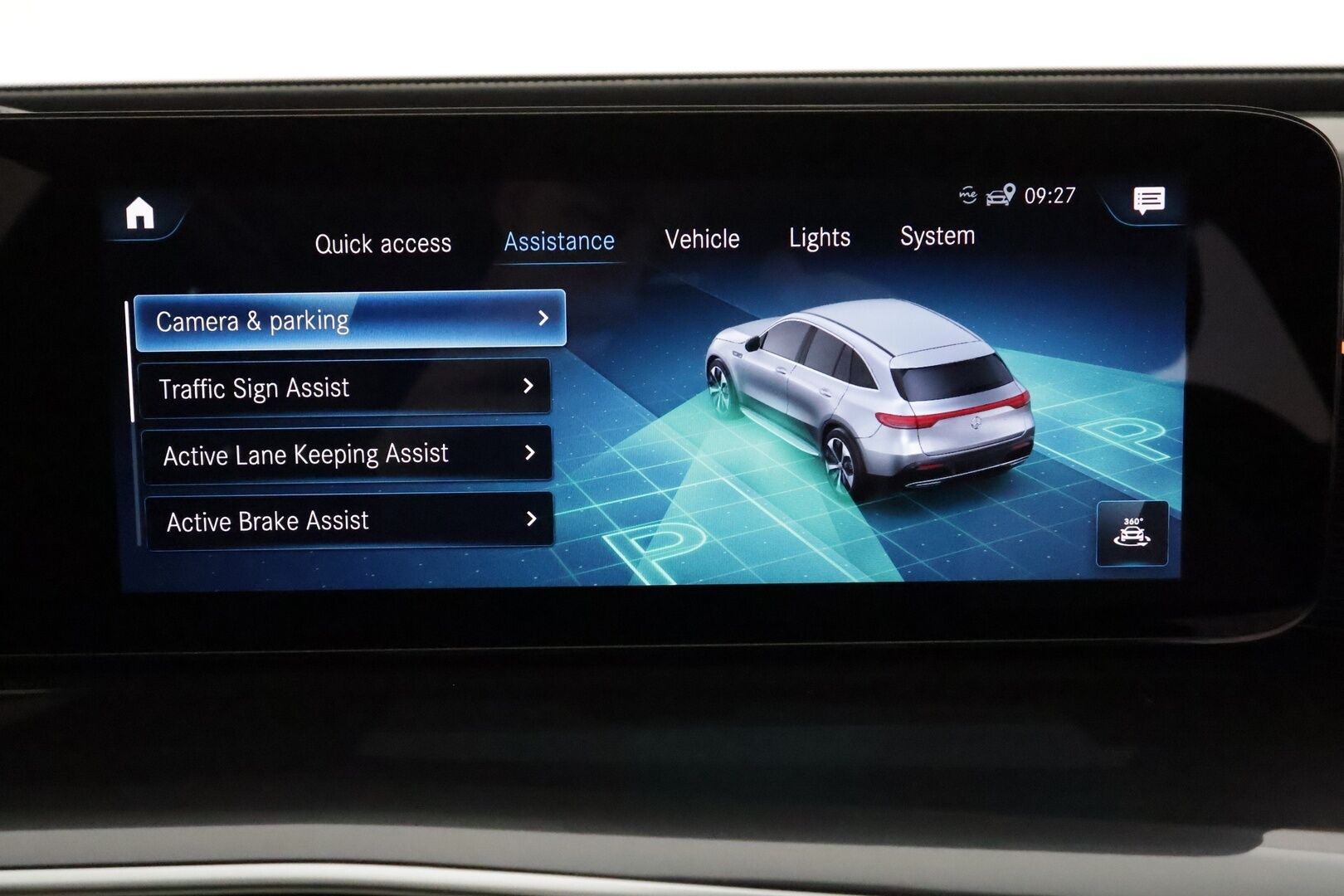MERCEDES-BENZ EQC 2022 400 4Matic AMG Exclusive **Widescreen / HUD / ILS-LED / Distronic / 360° / Lasikattoluukku / Ilmastoidut Sporttinahat** - 3,99 % KORKOTARJOUS TÄHÄN AUTOON - 2x Latauskaapelit / Kahdet Renkaat / **HYVILLÄ KAMOILLA**