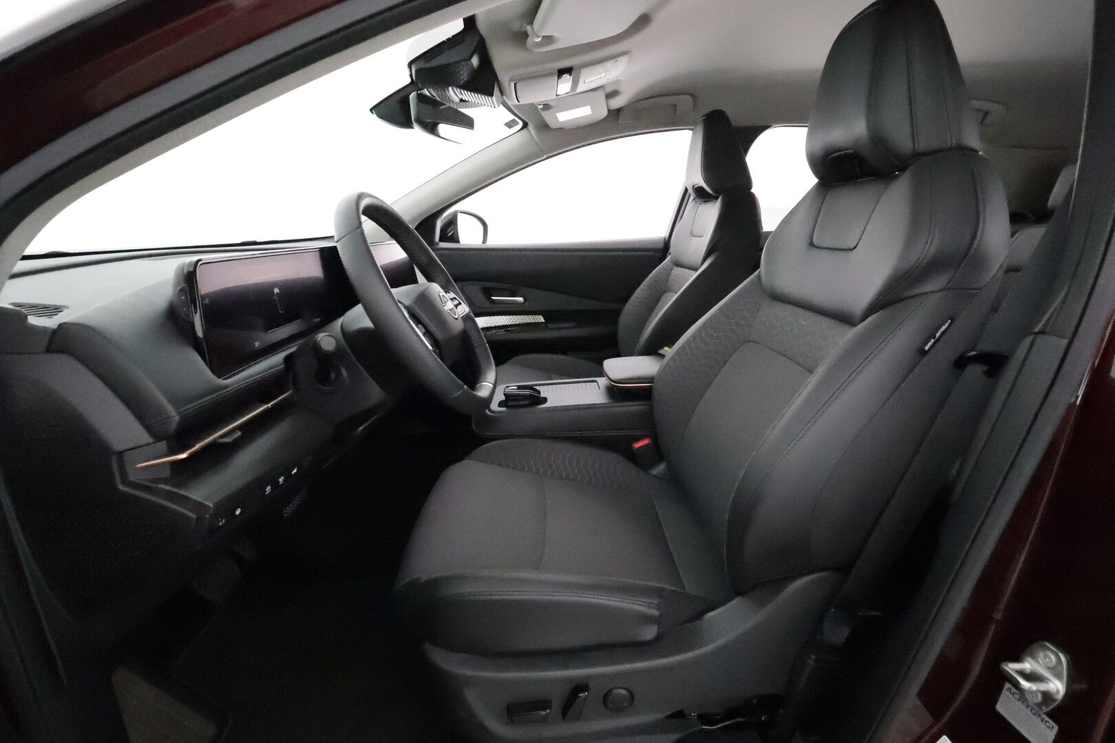 NISSAN ARIYA 2023 Advance 2WD 22kw charger **Adapt.Vakkari / LED-valot / 360° / Kaistavahti / Navi / Apple&android / Digimittaristo** - 3,99 % KORKOTARJOUS TÄHÄN AUTOON - 2x Latauskaapelit