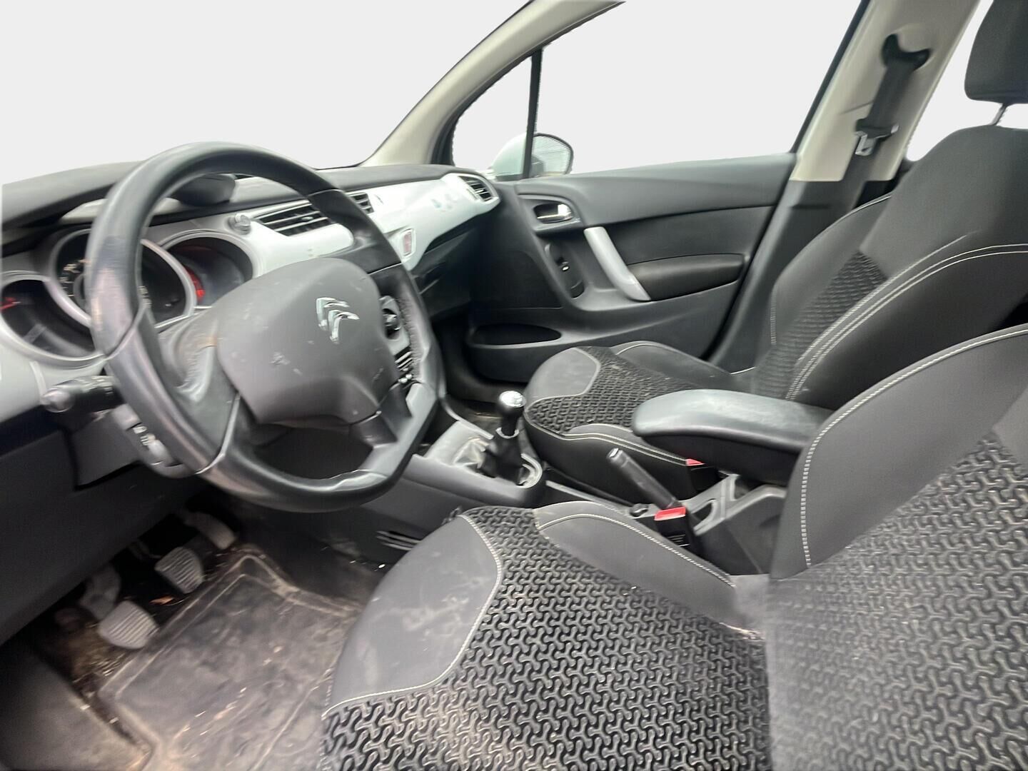 Citroen C3 2010 HDi 90 Confort - *Yritysoutlet - Myydään vain yrityksille! * | Vakionopeudensäädin | Penkinlämmittimet | Kahdet renkaat | 