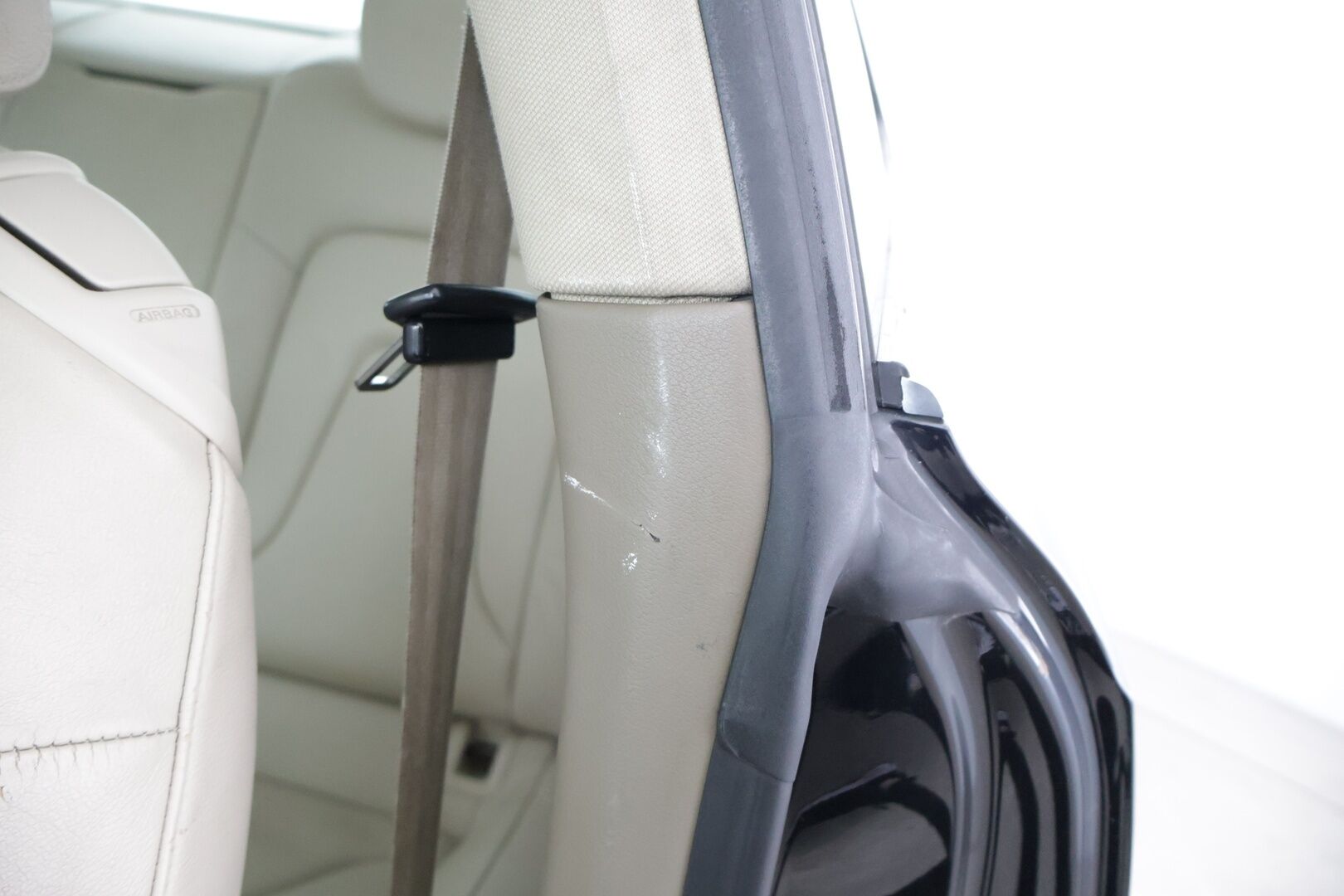 Audi A5 2010 Coupé 2,0 TFSI  132 kW Start-Stop Myydään huutokaupat.com - Suomi-auto | Huoltokirja | Webasto kaukosäädöllä | Digimittaristo | Xenon-ajovalot | Vaalea nahkasisusta | Vakionopeudensäädin | Tutkat | Myydään huutokaupat.com 