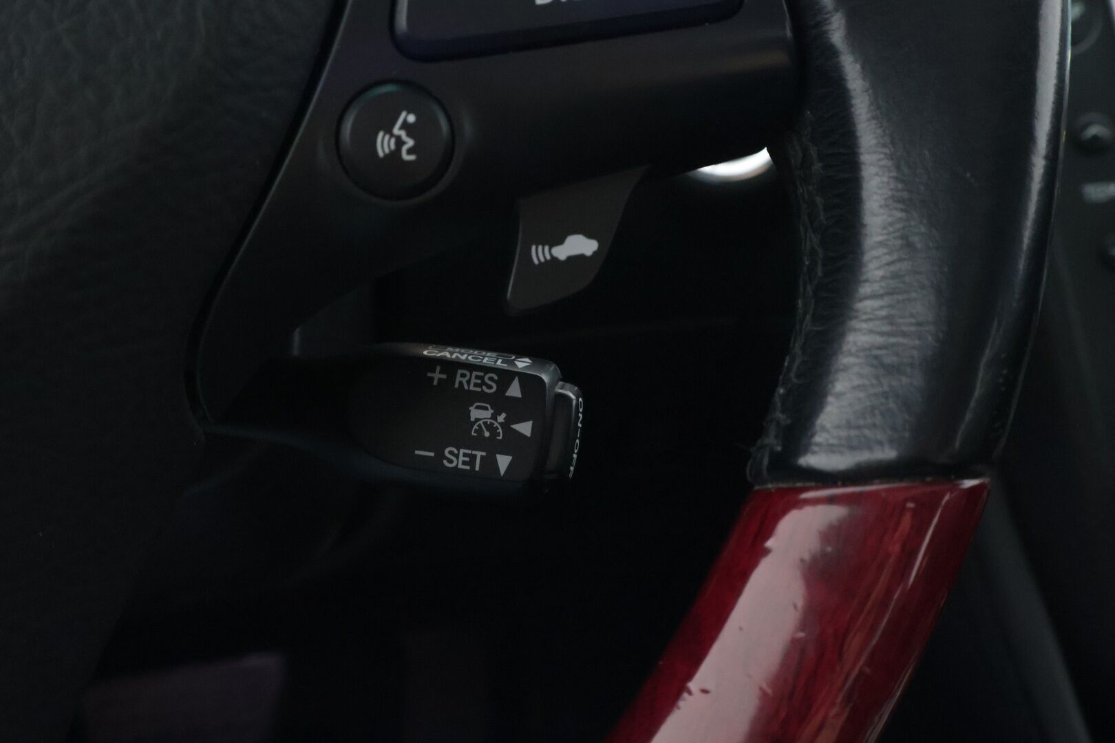 Lexus GS 2008 450h Sedan - | ACC | Keyless Go | Mark Levinson | Navi | Kattoluukku | P.kamera | Adapt. alusta | S.luukku |