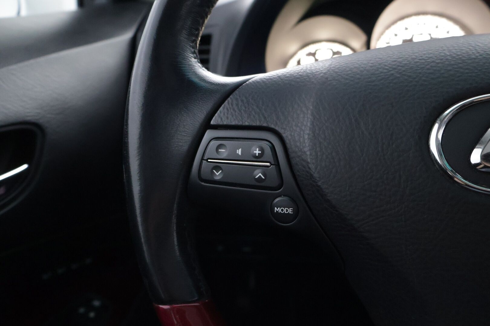 Lexus GS 2008 450h Sedan - | ACC | Keyless Go | Mark Levinson | Navi | Kattoluukku | P.kamera | Adapt. alusta | S.luukku |