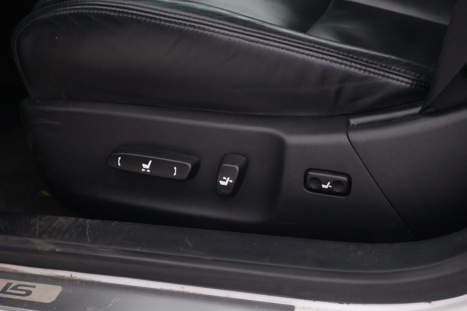 Lexus GS 2008 450h Sedan - | ACC | Keyless Go | Mark Levinson | Navi | Kattoluukku | P.kamera | Adapt. alusta | S.luukku |