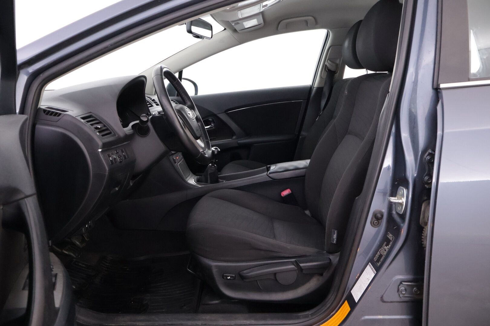 Toyota Avensis 2010 1,8 Valvematic Linea Sol Wagon - YritysOutlet - Myydään vain yrityksille