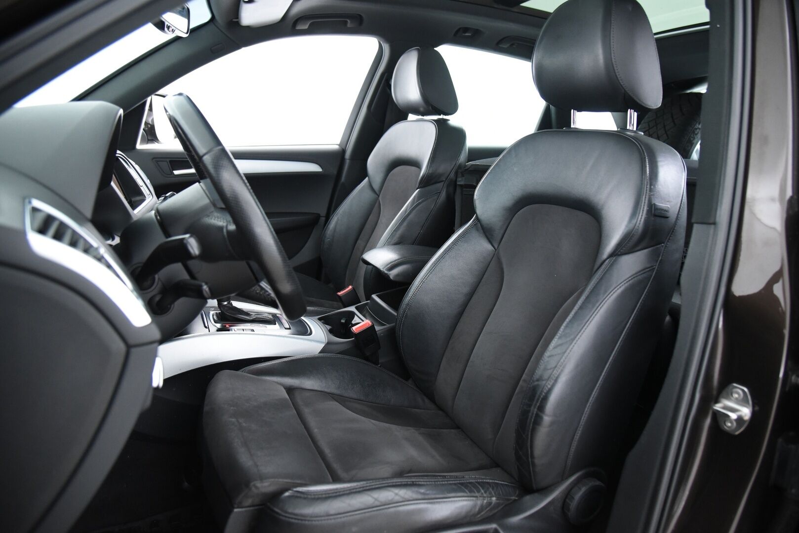 Audi Q5 2011 2,0 TDI quattro S tronic Business / Myydään huutokaupat.com:ssa! - Myydään vain Huutokaupat.com:ssa!