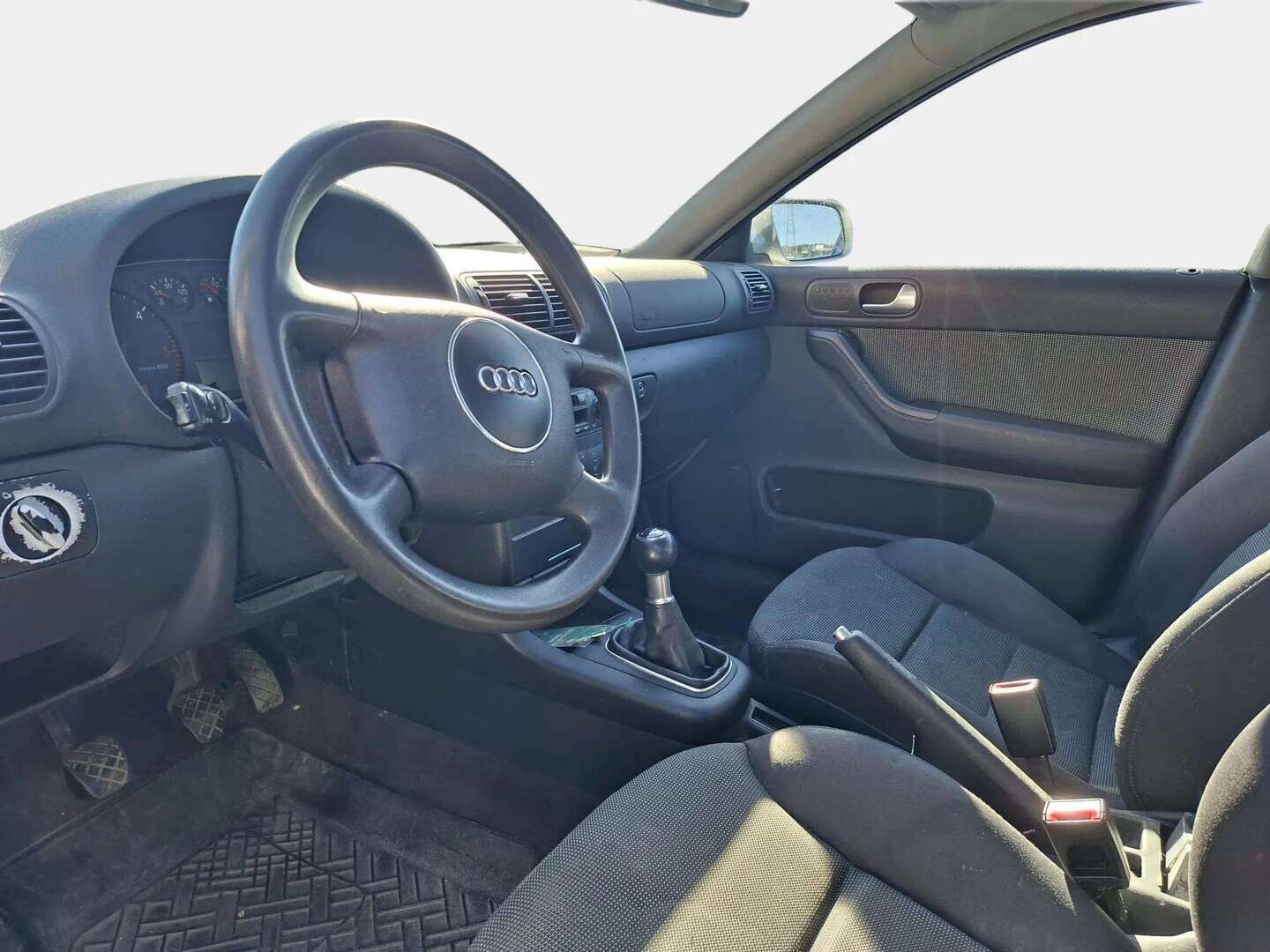 Audi A3 2003 1,9 TDI Attraction 74 kW 3d - YritysOutlet - Myydään vain yrityksille