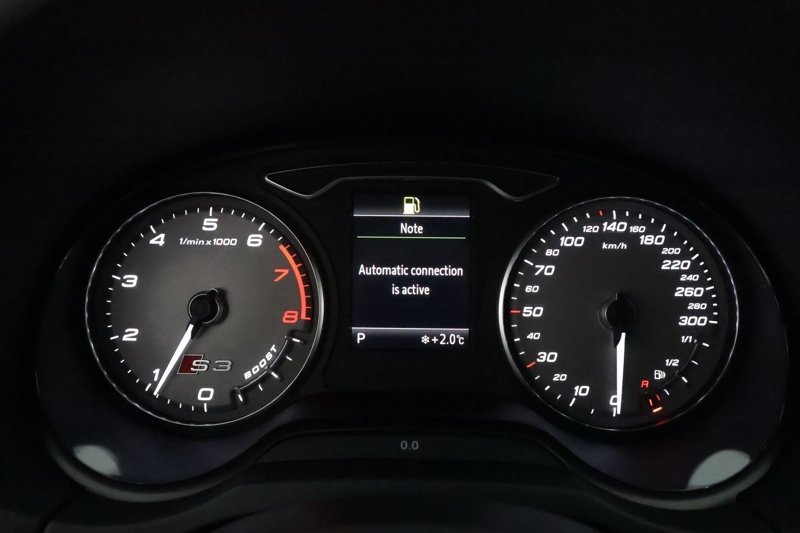 Audi S3 2015 Sedan 2,0 TFSI 221 kW quattro S tronic *Bang&Olufsen / Vakkari / Keyless / Navi / Sporttipenkit / Lohkolämmitin* - *Hunajakennomaski / Flatbottom ratti / Suomi-auto / Merkkihuollettu / Kahdet renkaat aluvanteilla*