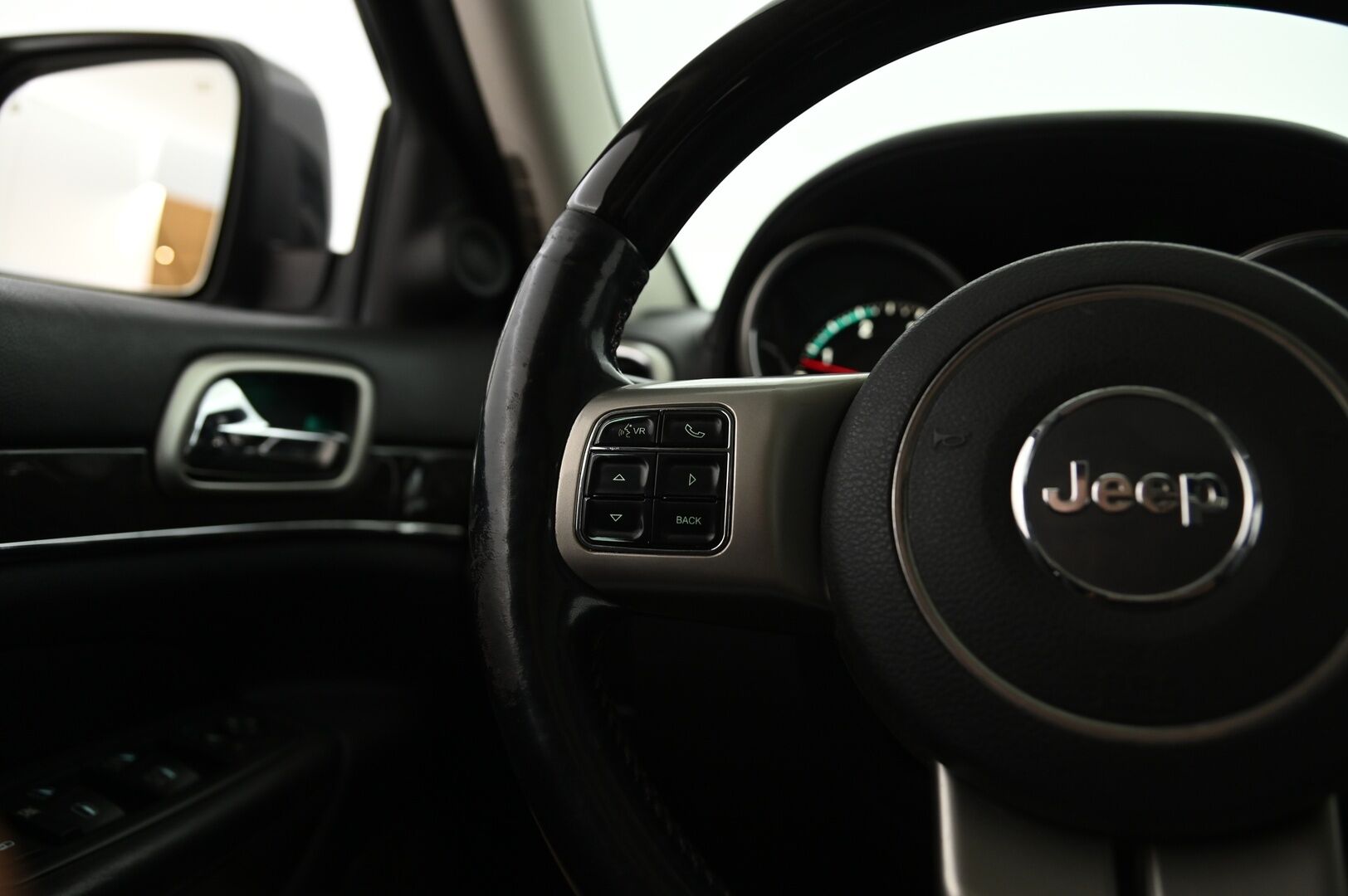 Jeep Grand Cherokee 2011 3.0 CRD *Myydään Huutokaupat.com*