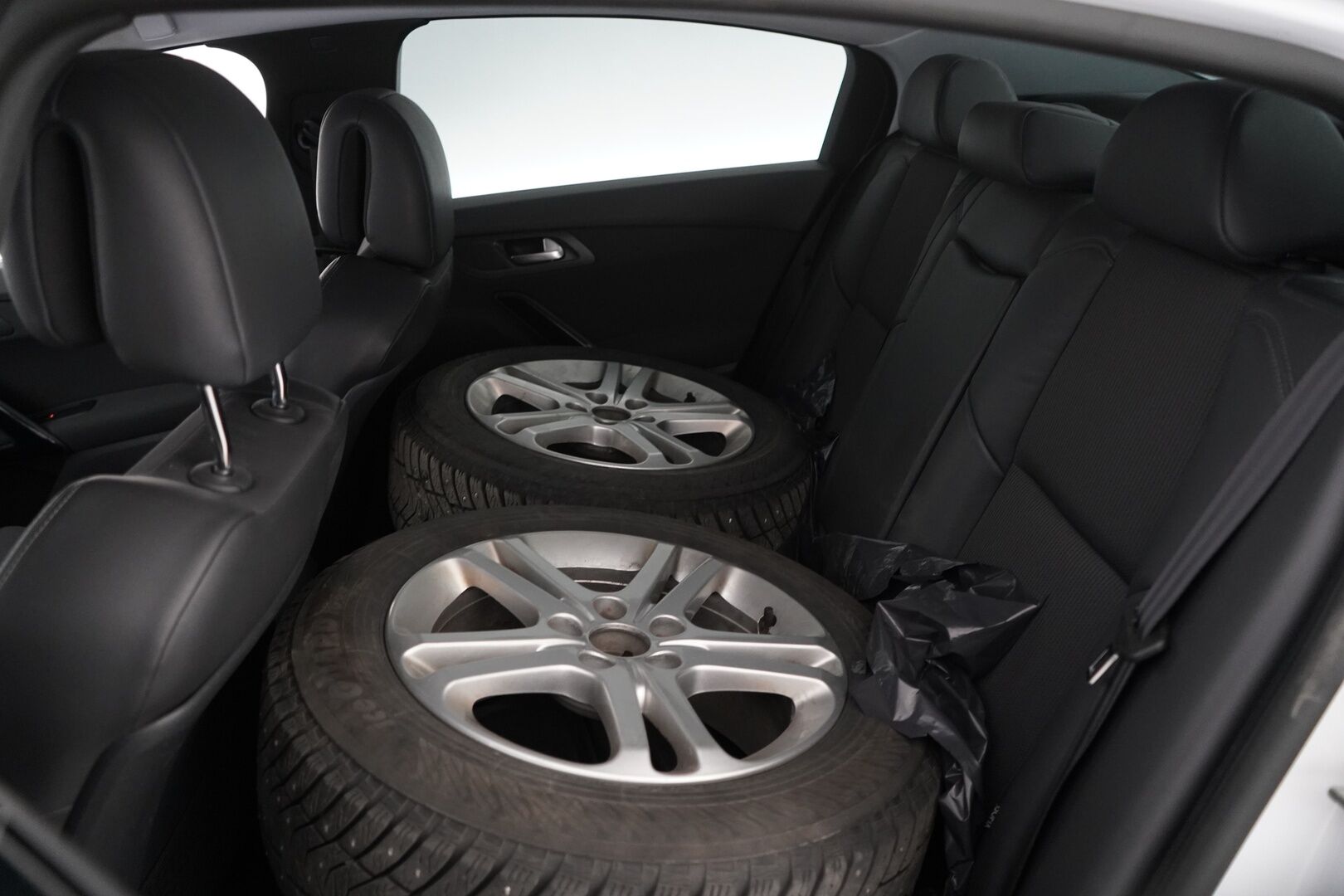 Peugeot 508 2013 * MYYDÄÄN HUUTOKAUPAT.COM *