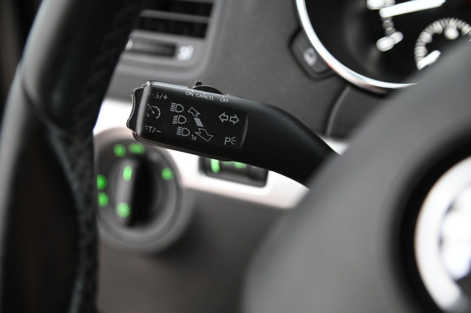Skoda Yeti 2014 Outdoor 1,2 TSI Ambition DSG Autom. *Lämmitettävä tuulilasi / Vakkari / Lohko / Koukku / Bt *