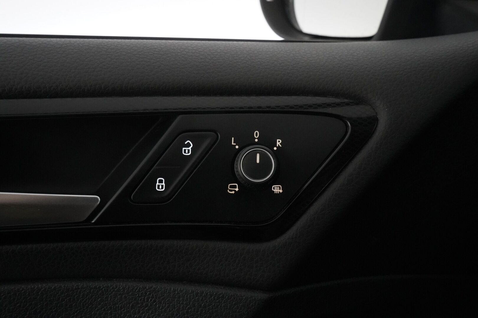 Volkswagen Golf 2014 Variant Highline 1,6 TDI 77 kW (105 hv) BlueMotion Technology DSG-automaatti - ACC | Webasto | Navi | Tutkat | Koukku | Juuri huollettu | Juuri katsaastettu | 2x renkaat aluvantein 
