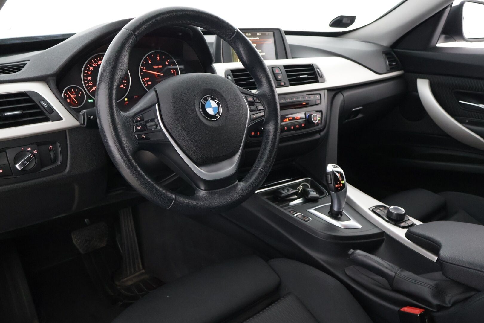 BMW 318 Gran Turismo 2014 F34 Gran Turismo 318d TwinPower Turbo A Business Automatic - Sporttipenkit / Juuri katsastettu! / Juuri Huollettu