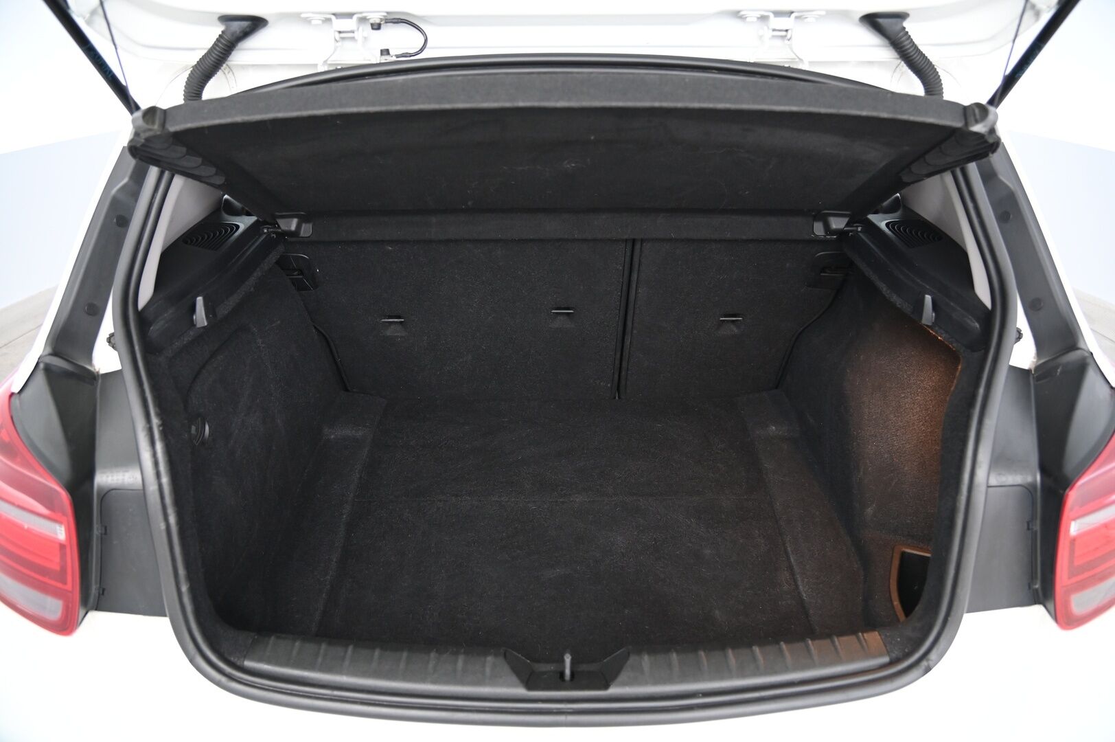 BMW 116 2014 F20 Hatchback 116i TwinPower Turbo A Business Automatic *Vakkari / Lohko / P*Tutka / Xenon* - *Uudet nastat / Juuri saapunut!* - HULLU BLACKWEEK KORKOTARJOUS 2,49%