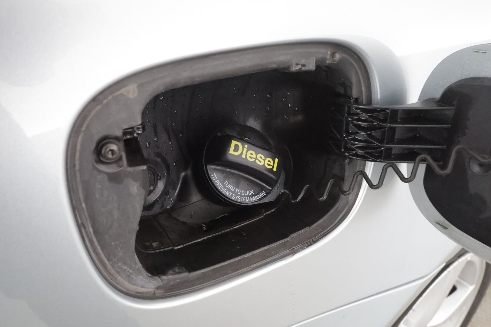 Volvo V70 2014 D4 AWD Business Edition aut * Vakkari / Koukku / Webasto / Puolinahat * - Merkkihuollettu / Suomi-auto / Kahdet renkaat