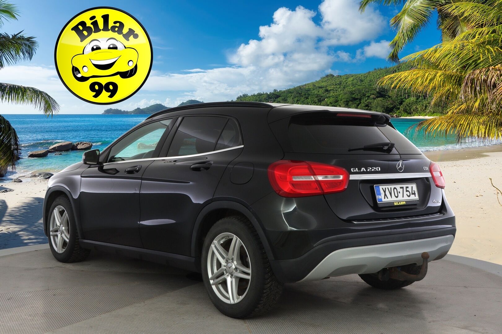 Mercedes-Benz GLA 2015 220 CDI 4Matic A Premium Business */ Suomi-auto / P.kamera / Koukku / Puolinahat / Lohkolämmitin / 2x renkaat /* - Suomi-auto / Ilmainen kotiintoimitus / 2x renkaat & vanteet - HULLUT JOULUT KORKOTARJOUS 2,49% 