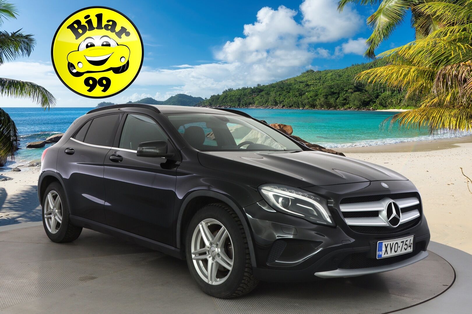 Mercedes-Benz GLA 2015 220 CDI 4Matic A Premium Business */ Suomi-auto / P.kamera / Koukku / Puolinahat / Lohkolämmitin / 2x renkaat /* - Suomi-auto / Ilmainen kotiintoimitus / 2x renkaat & vanteet - HULLUT BLACKWEEK JATKOT - KORKOTARJOUS 2,49%