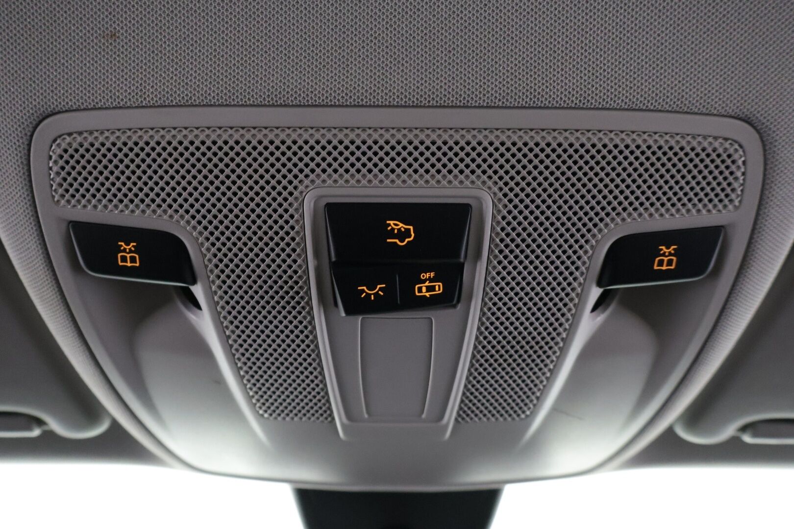 Mercedes-Benz GLA 2015 220 CDI 4Matic A Premium Business */ Suomi-auto / P.kamera / Koukku / Puolinahat / Lohkolämmitin / 2x renkaat /* - Suomi-auto / Ilmainen kotiintoimitus / 2x renkaat & vanteet - HULLUT BLACKWEEK JATKOT - KORKOTARJOUS 2,49%