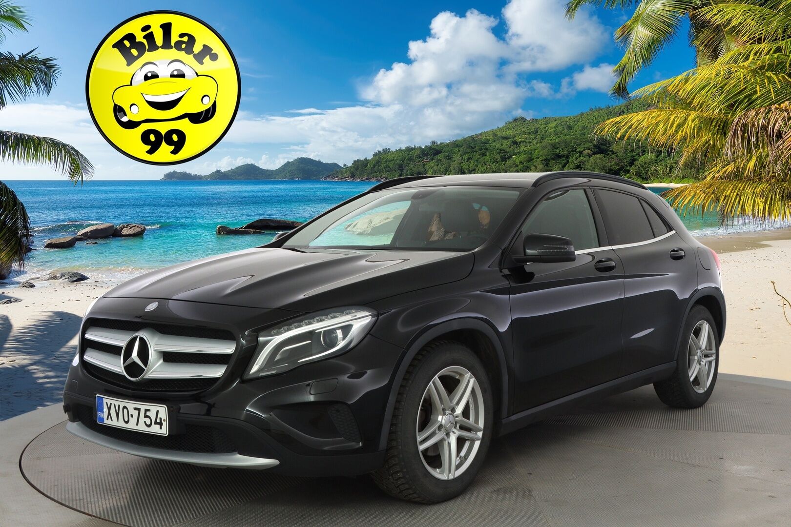 Mercedes-Benz GLA 2015 220 CDI 4Matic A Premium Business */ Suomi-auto / P.kamera / Koukku / Puolinahat / Lohkolämmitin / 2x renkaat /* - Suomi-auto / Ilmainen kotiintoimitus / 2x renkaat & vanteet - HULLUT JOULUT KORKOTARJOUS 2,49% 