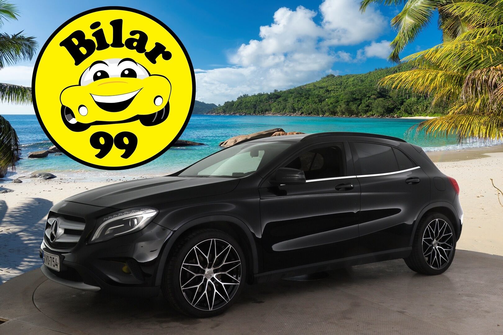 Mercedes-Benz GLA 2015 220 CDI 4Matic A Premium Business */ Suomi-auto / P.kamera / Koukku / Puolinahat / Lohkolämmitin / 2x renkaat /* - Suomi-auto / Ilmainen kotiintoimitus / 2x renkaat & vanteet - HULLU BLACKWEEK KORKOTARJOUS 2,49%