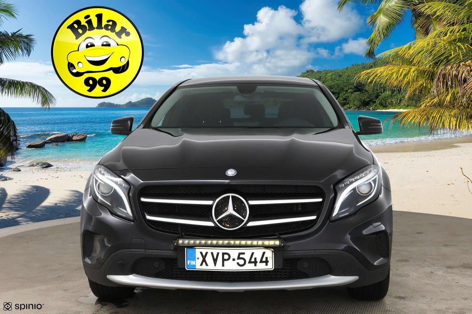 Mercedes-Benz GLA 2014 220 CDI 4Matic A / Vetokoukku / Suomi-Auto / Bi-Xenon / LED-Lisävalo / P-Tutkat - Juuri huollettu! / Kahdet hyvät renkaat vanteilla!