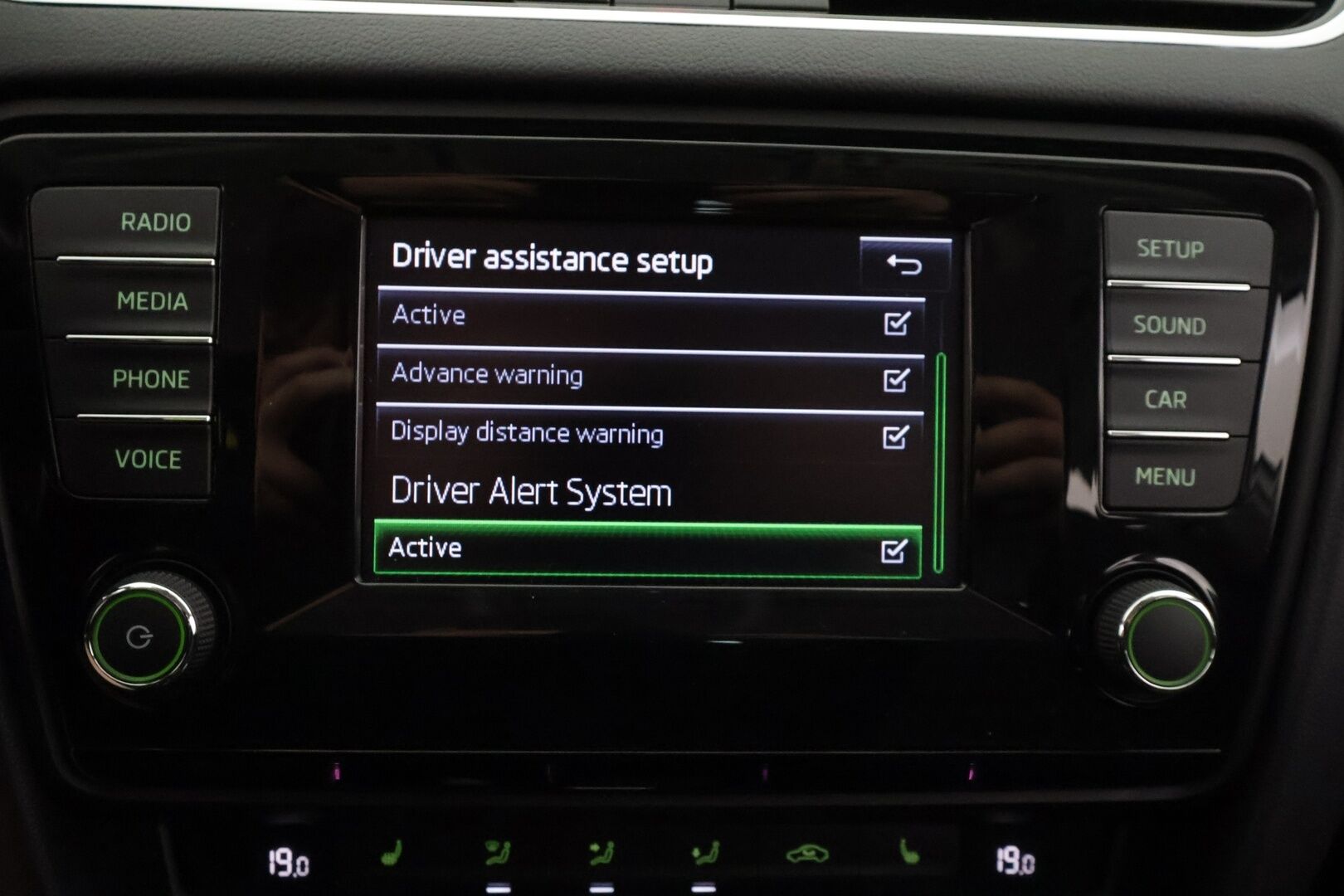 Skoda Octavia 2014 Combi 1,8 TSI 4x4 Elegance DSG Autom. - | Koukku | Canton | Keyless | Sisätilanlämmitin | Vakkari | Xenon | P.Tutkat | Bluetooth | Kahdet renkaat | Suomi-auto |
